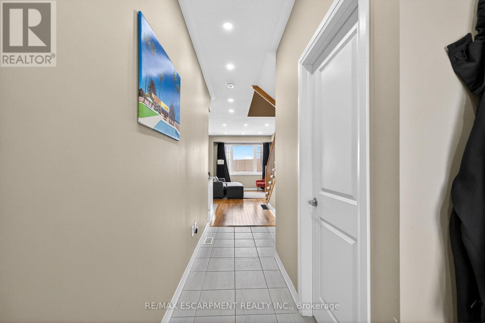 267 Provident Way, Hamilton, Ontario  L0R 1W0 - Photo 8 - X12800978