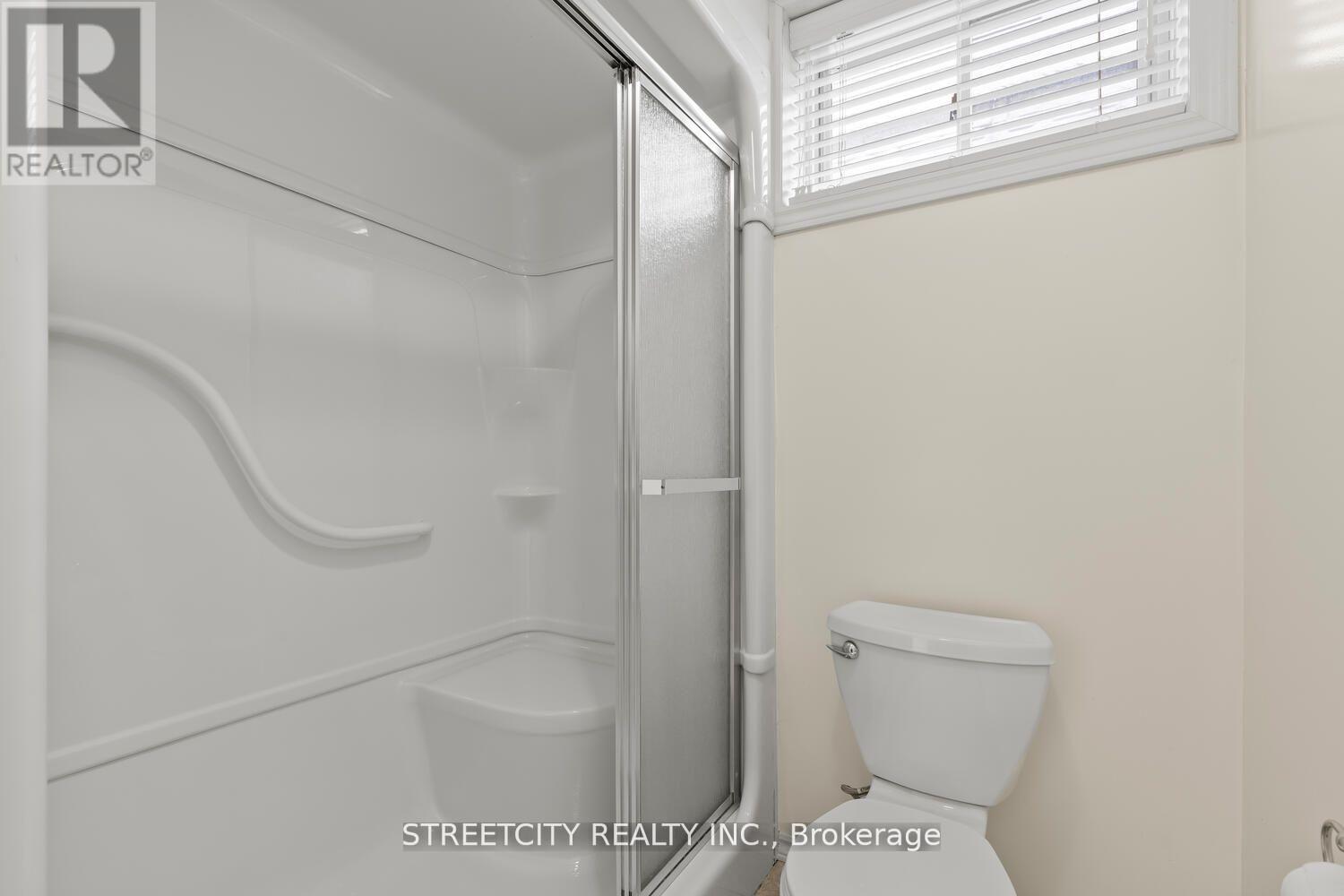 25 - 124 North Centre Road, London North, Ontario  N5X 4R3 - Photo 39 - X12503568