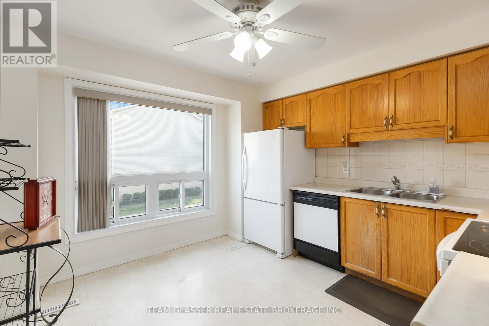 63 - 1990 Wavell Street, London East, Ontario  N5V 4N5 - Photo 16 - X12716440