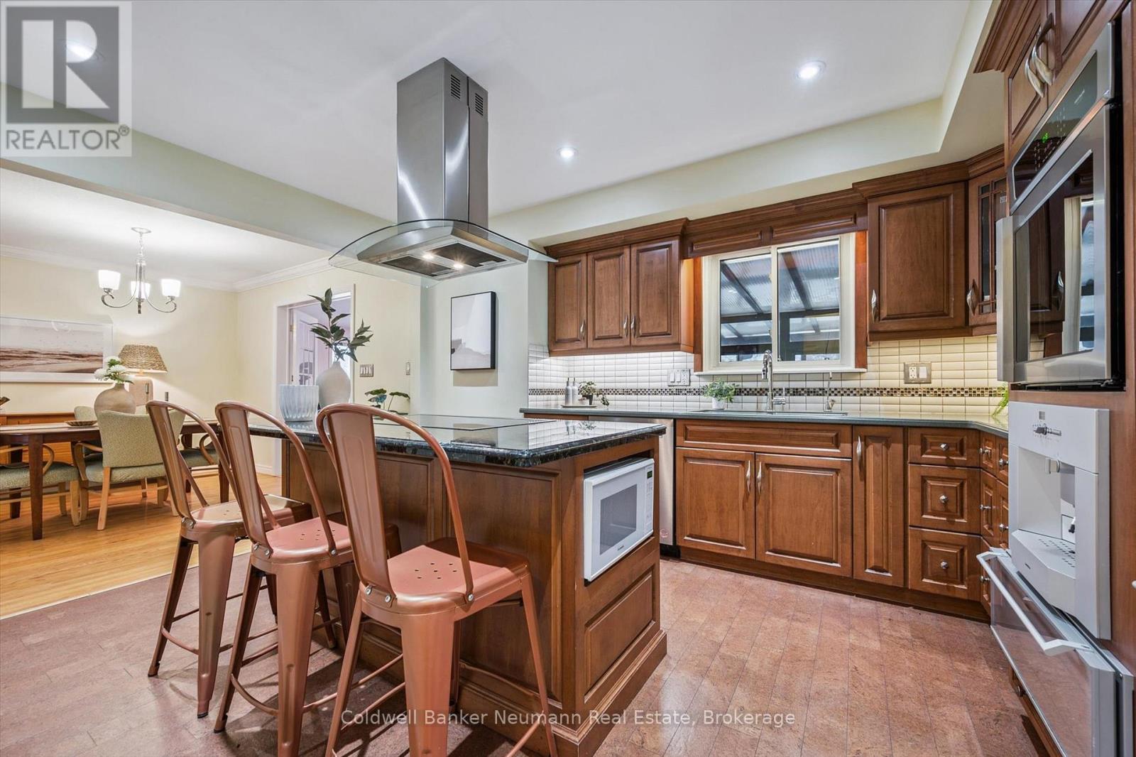 21 Oriole Crescent, Guelph (Dovercliffe Park/old University), Ontario  N1G 1J5 - Photo 11 - X12801020