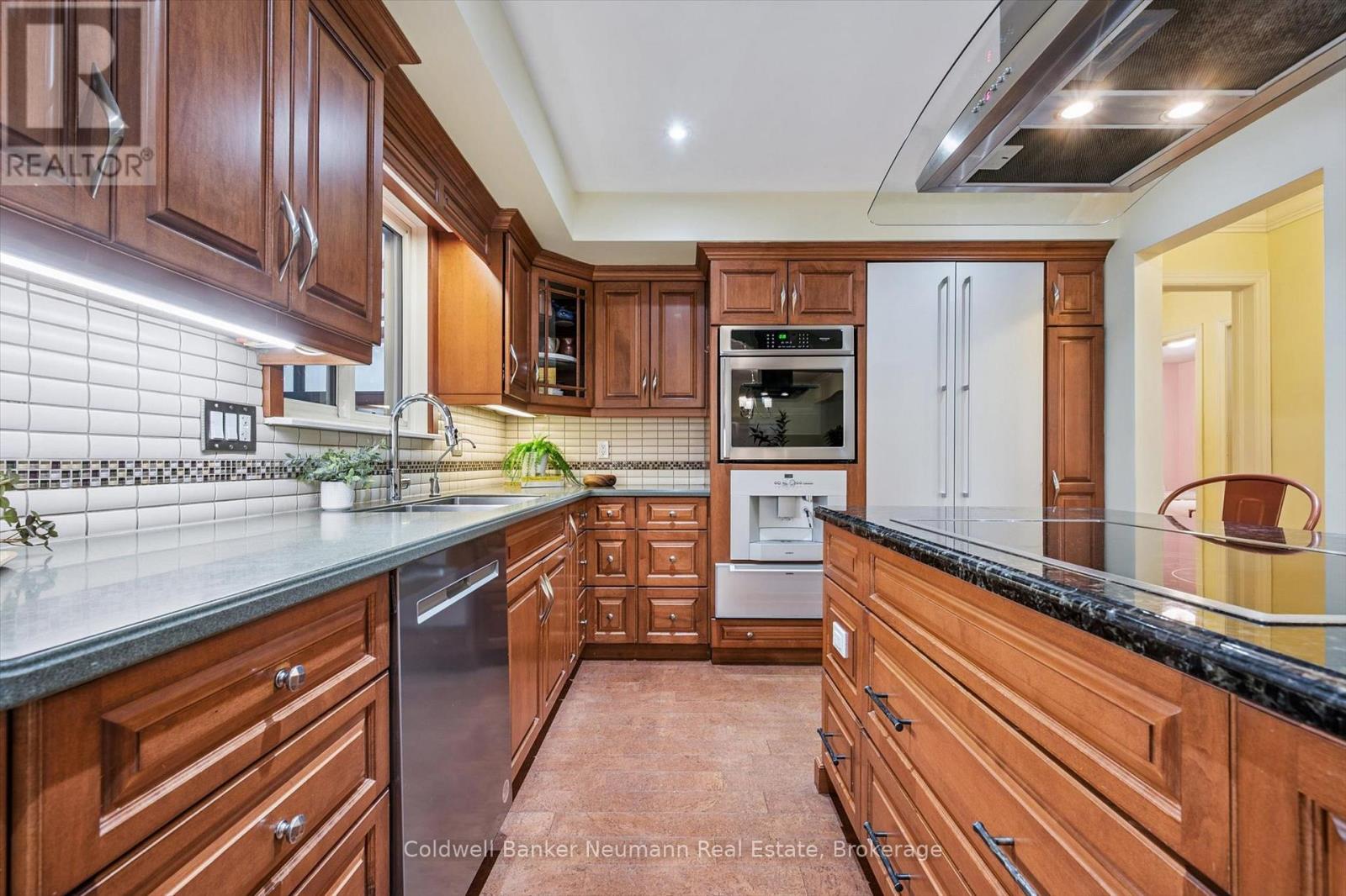 21 Oriole Crescent, Guelph (Dovercliffe Park/old University), Ontario  N1G 1J5 - Photo 13 - X12801020