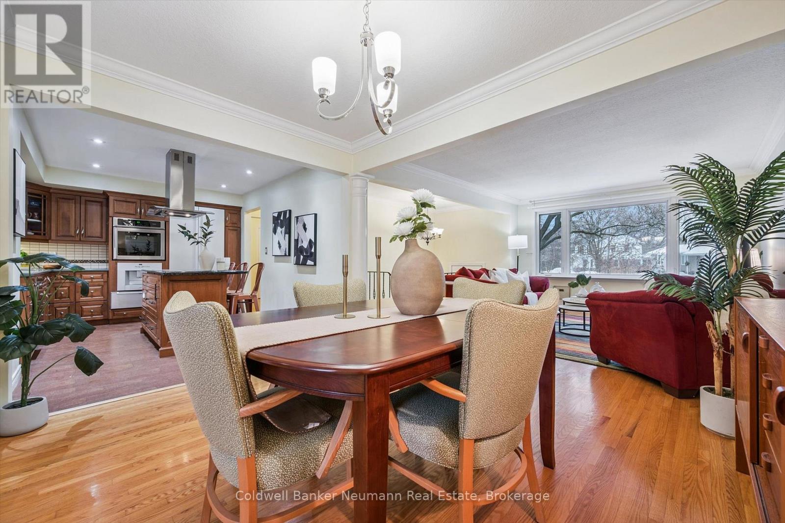 21 Oriole Crescent, Guelph (Dovercliffe Park/old University), Ontario  N1G 1J5 - Photo 8 - X12801020