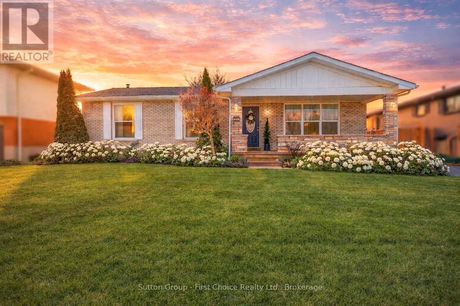 151 BEDFORD DRIVE, Stratford, Ontario