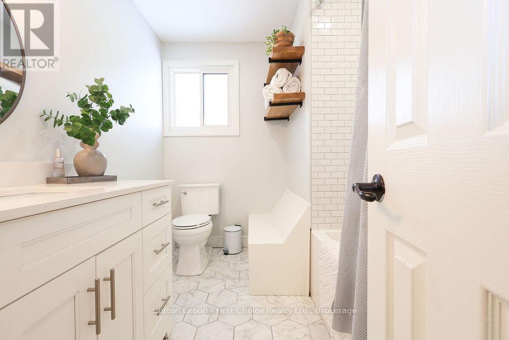 151 Bedford Drive, Stratford, Ontario  N5A 5J7 - Photo 25 - X12801102