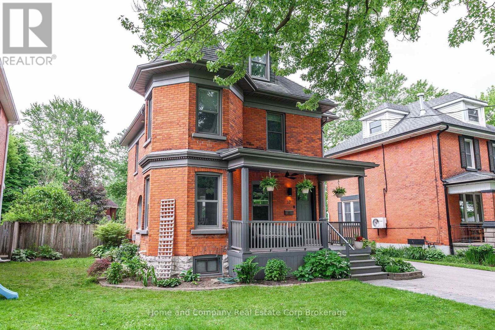 37 West Gore Street, Stratford, Ontario  N5A 1J9 - Photo 3 - X12801136