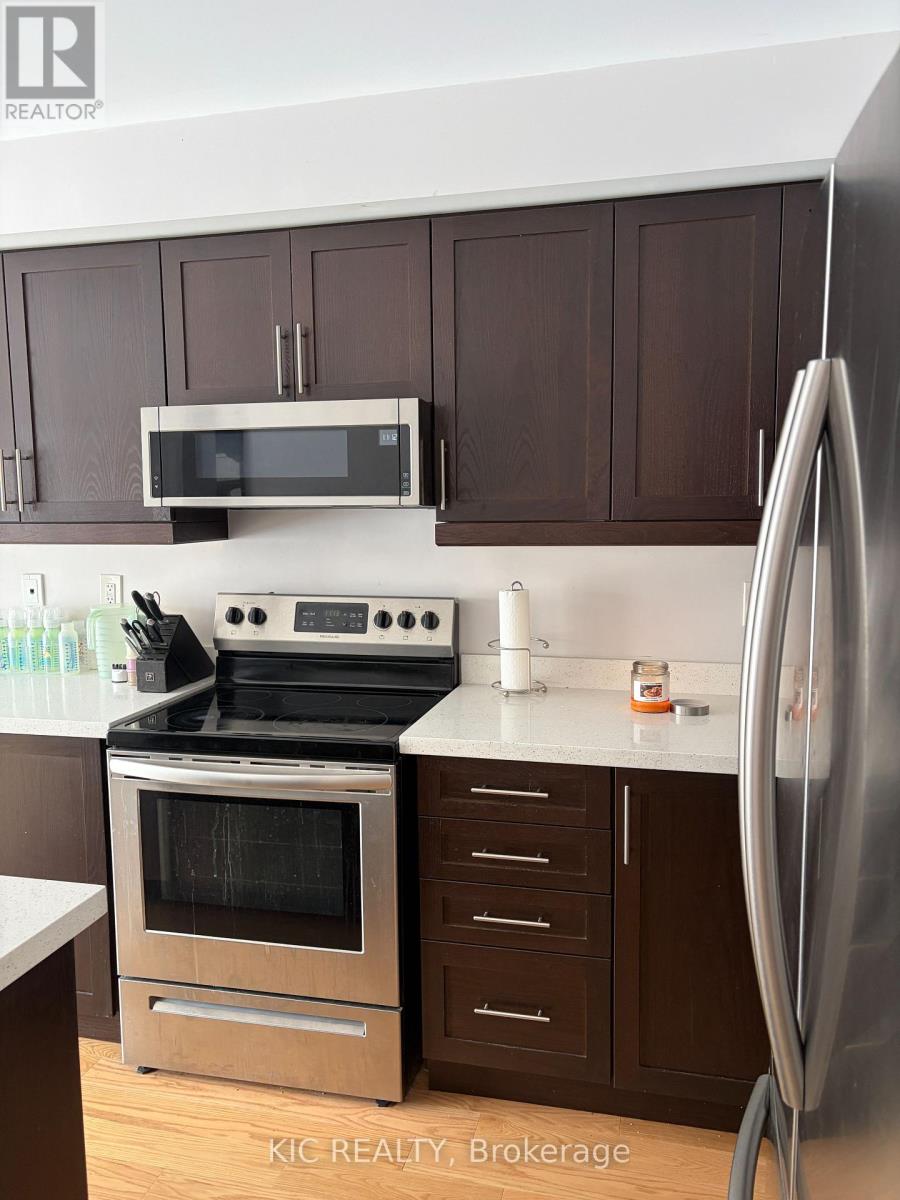 62 King George Way, Clarington, Ontario  L1C 7E5 - Photo 3 - E12801158