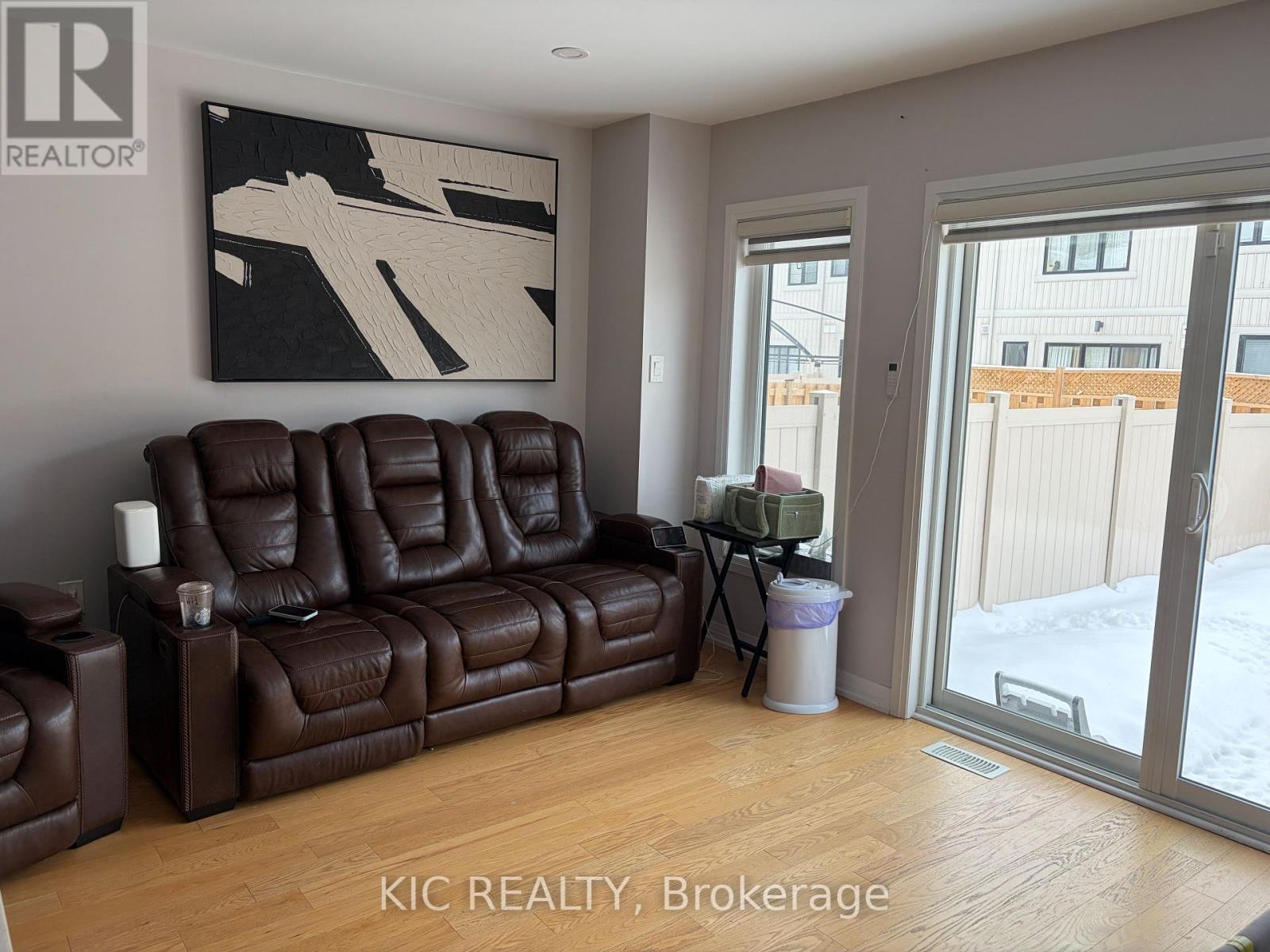 62 King George Way, Clarington, Ontario  L1C 7E5 - Photo 5 - E12801158