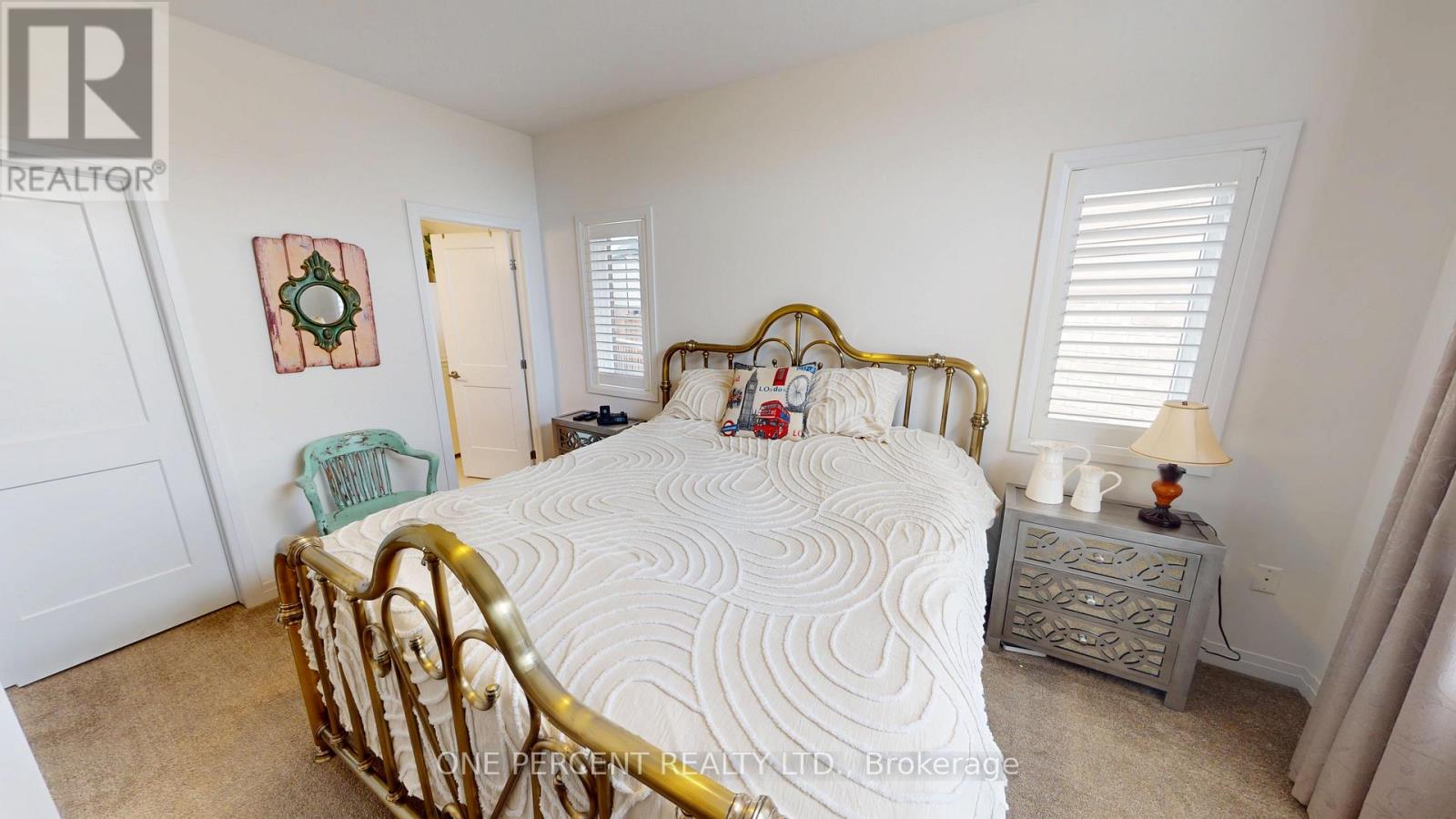 5064 Connor Drive, Lincoln, Ontario  L3J 0S1 - Photo 10 - X12429900