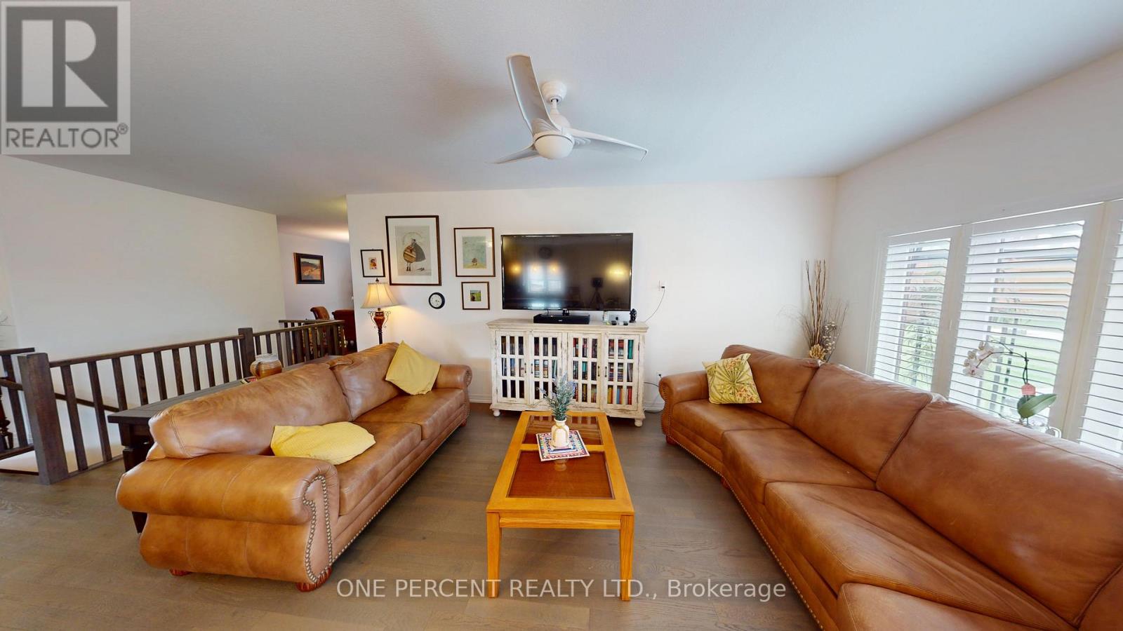 5064 Connor Drive, Lincoln, Ontario  L3J 0S1 - Photo 5 - X12429900