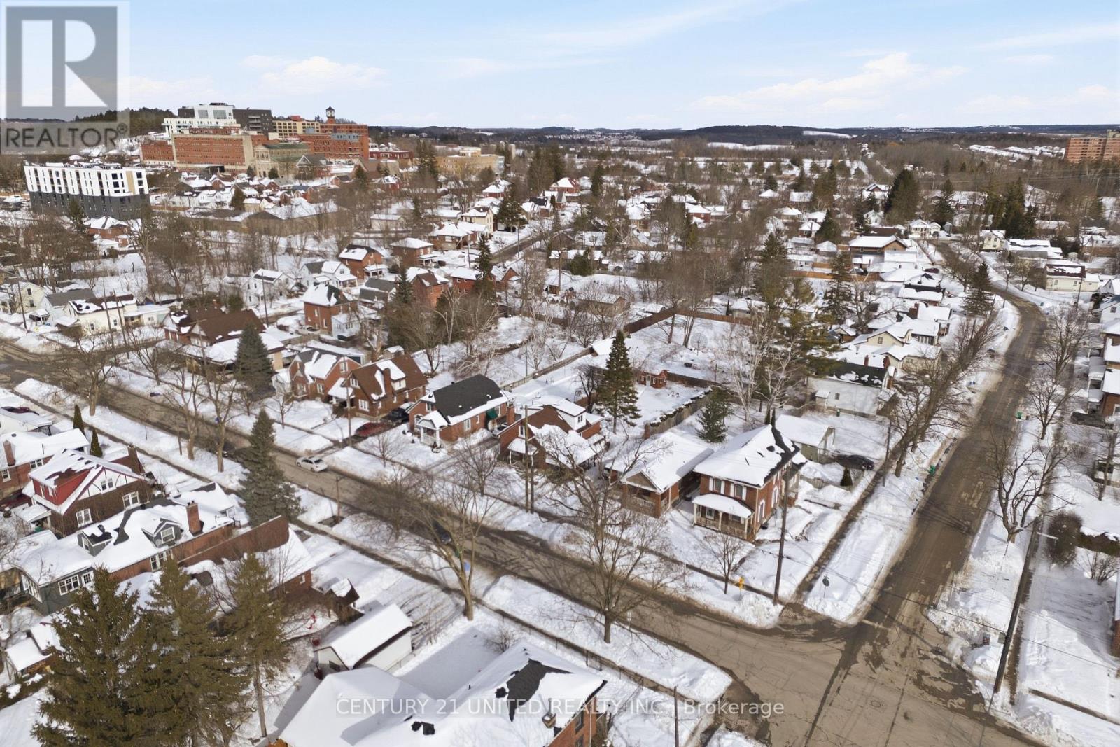 266 Mark Street, Peterborough, Ontario  K9H 1V4 - Photo 3 - X12801062