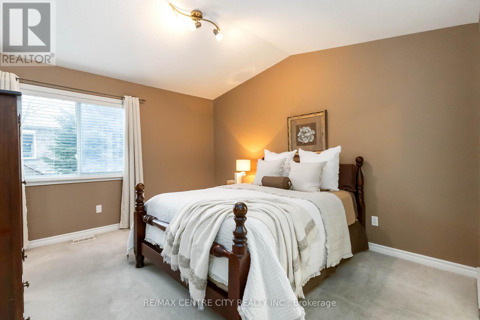 10 - 620 Thistlewood Drive, London North, Ontario  N5X 0A9 - Photo 25 - X12801086