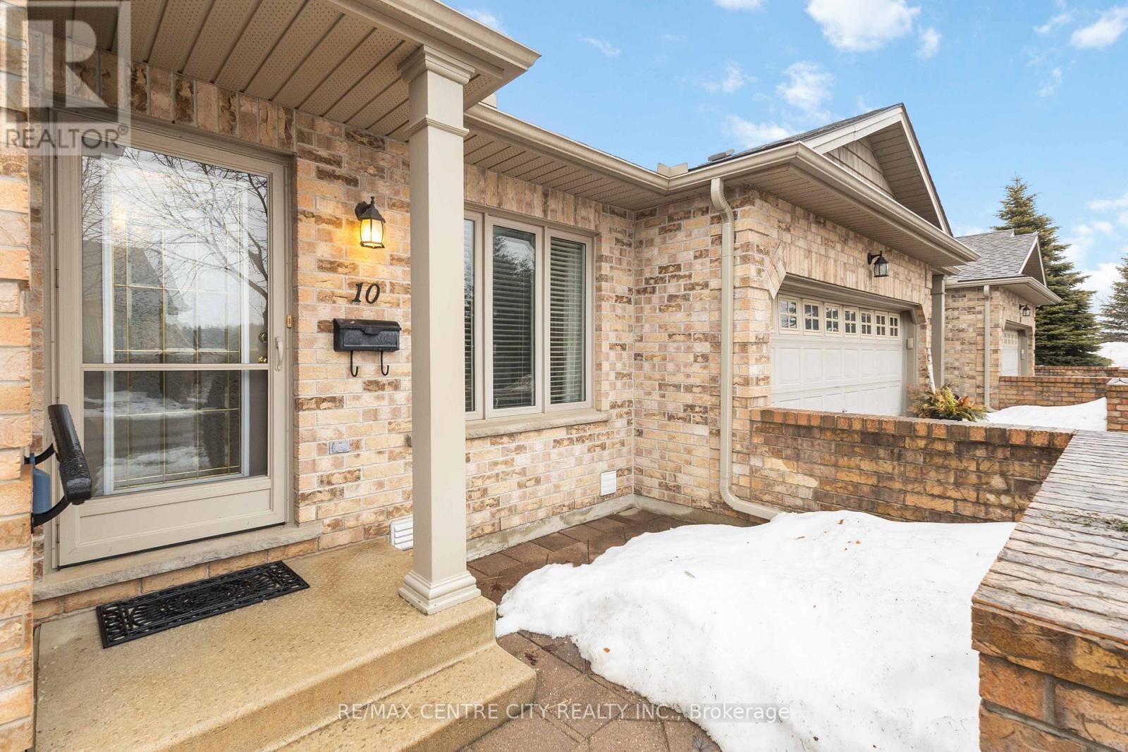 10 - 620 Thistlewood Drive, London North, Ontario  N5X 0A9 - Photo 4 - X12801086