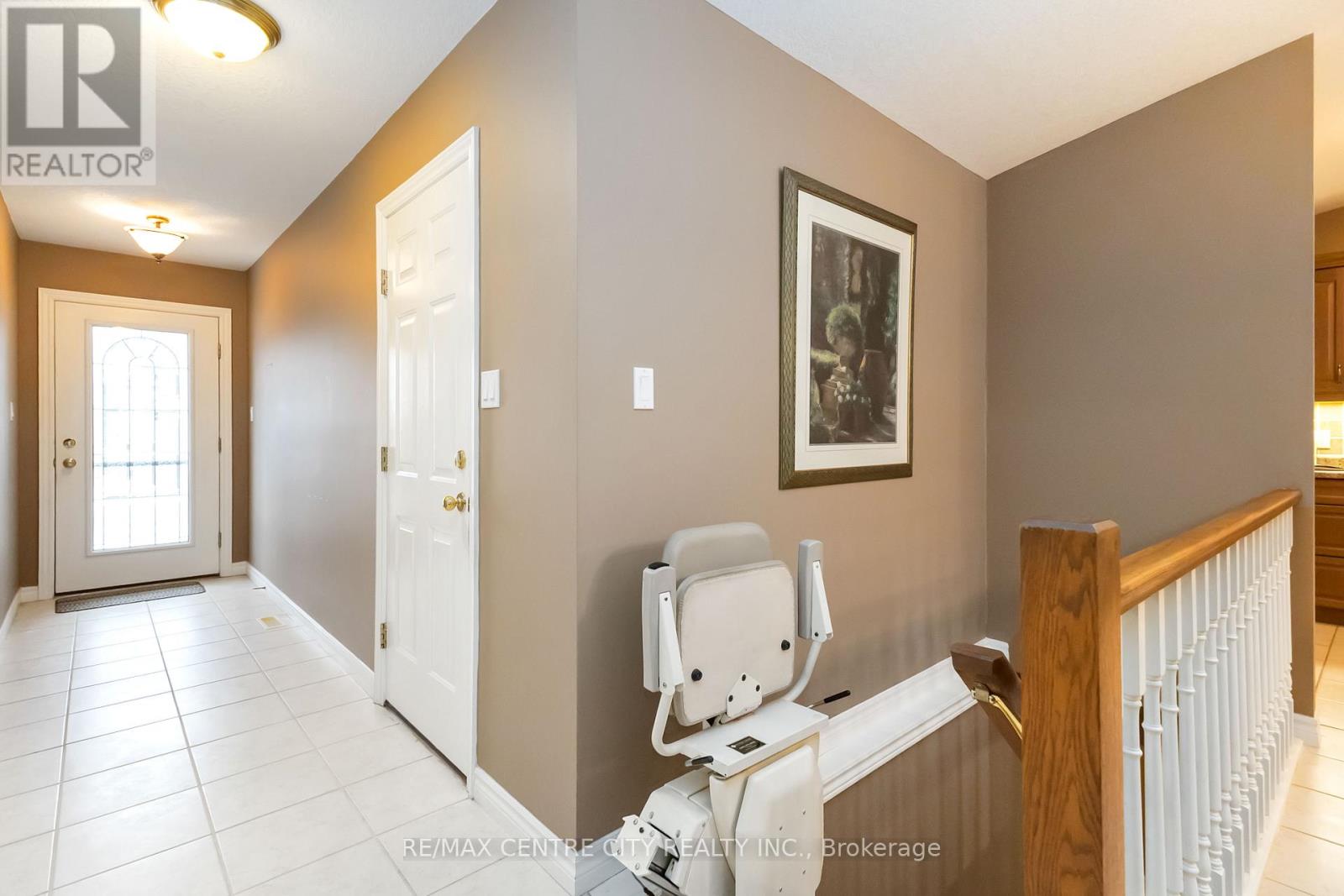 10 - 620 Thistlewood Drive, London North, Ontario  N5X 0A9 - Photo 6 - X12801086