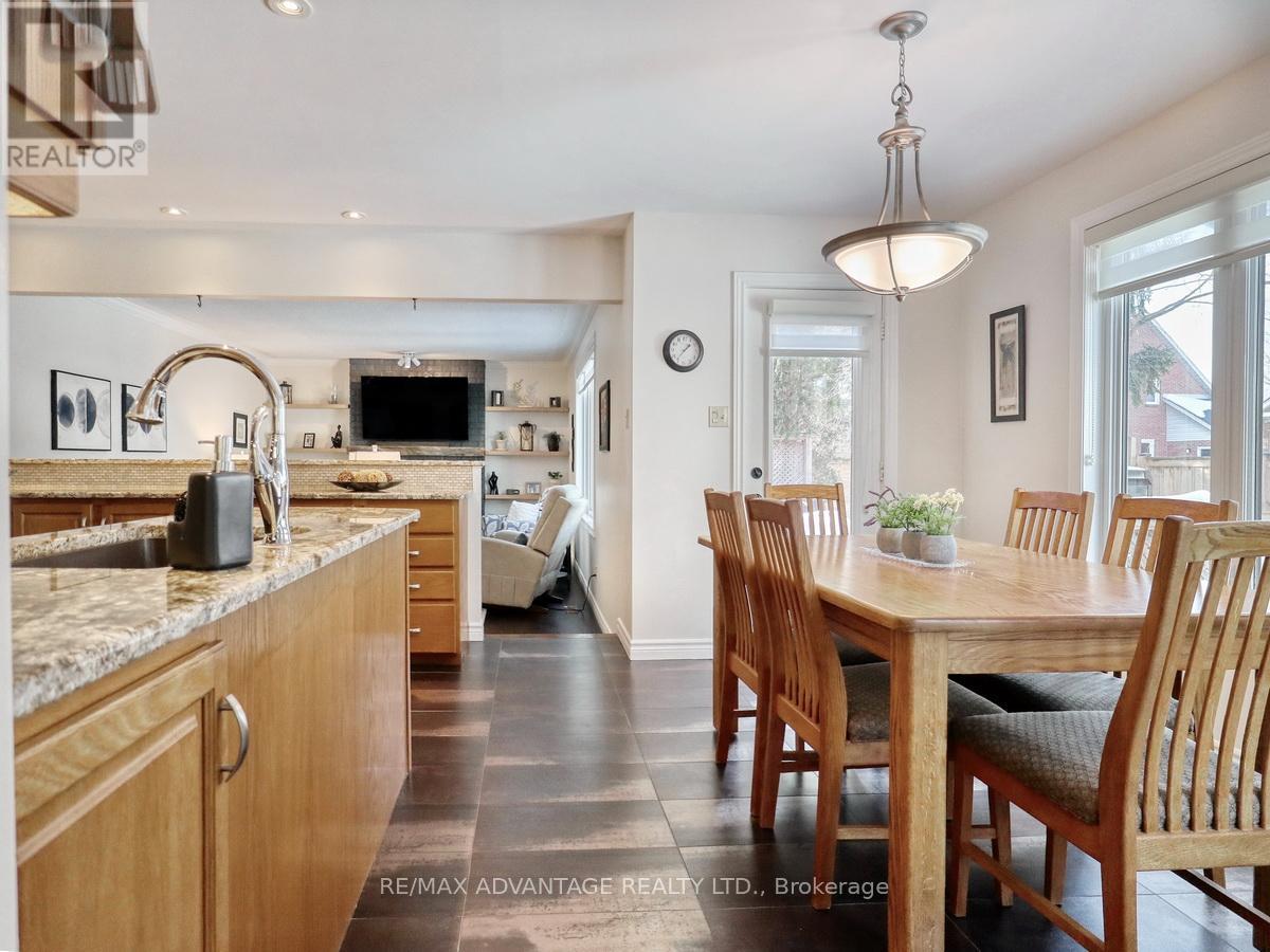 6 Green Hedge Lane, London North, Ontario  N6H 4Z5 - Photo 14 - X12801140