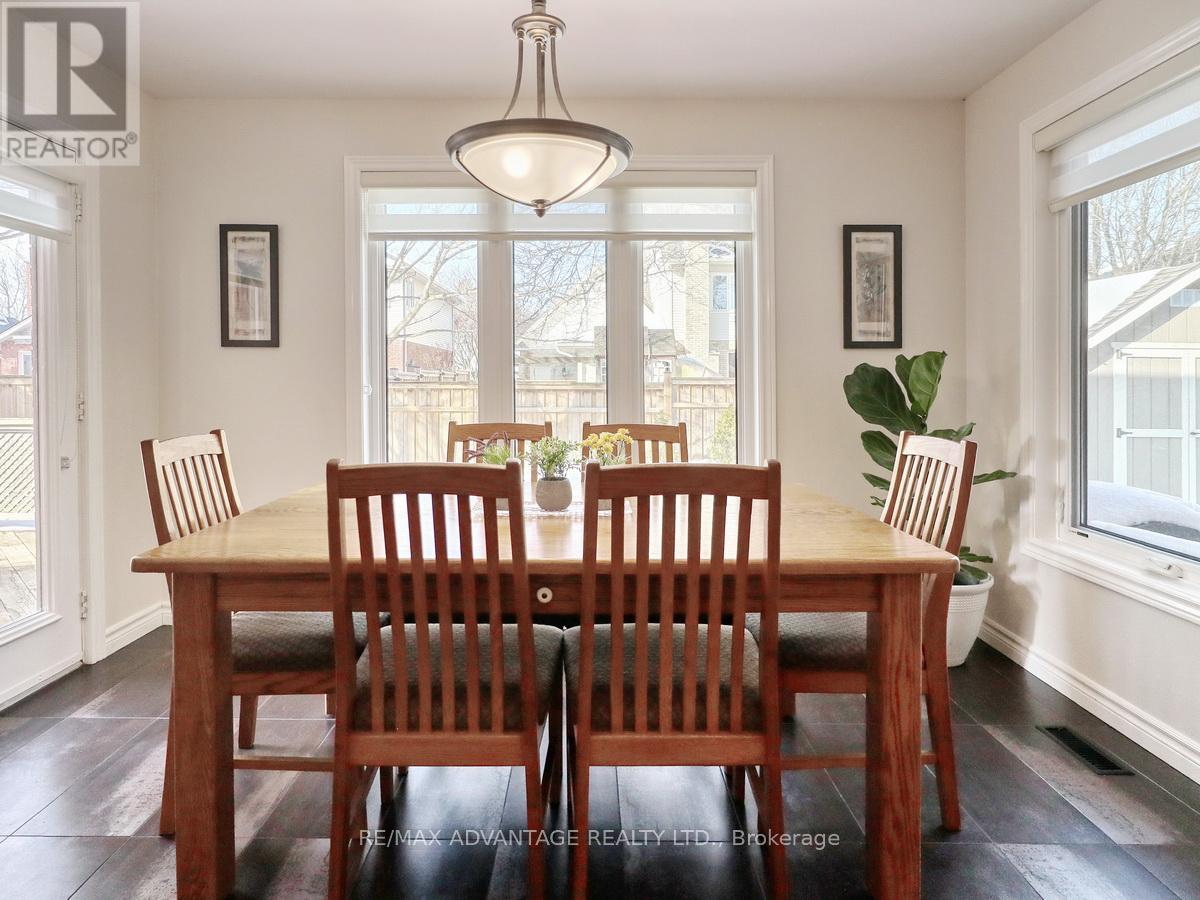 6 Green Hedge Lane, London North, Ontario  N6H 4Z5 - Photo 20 - X12801140