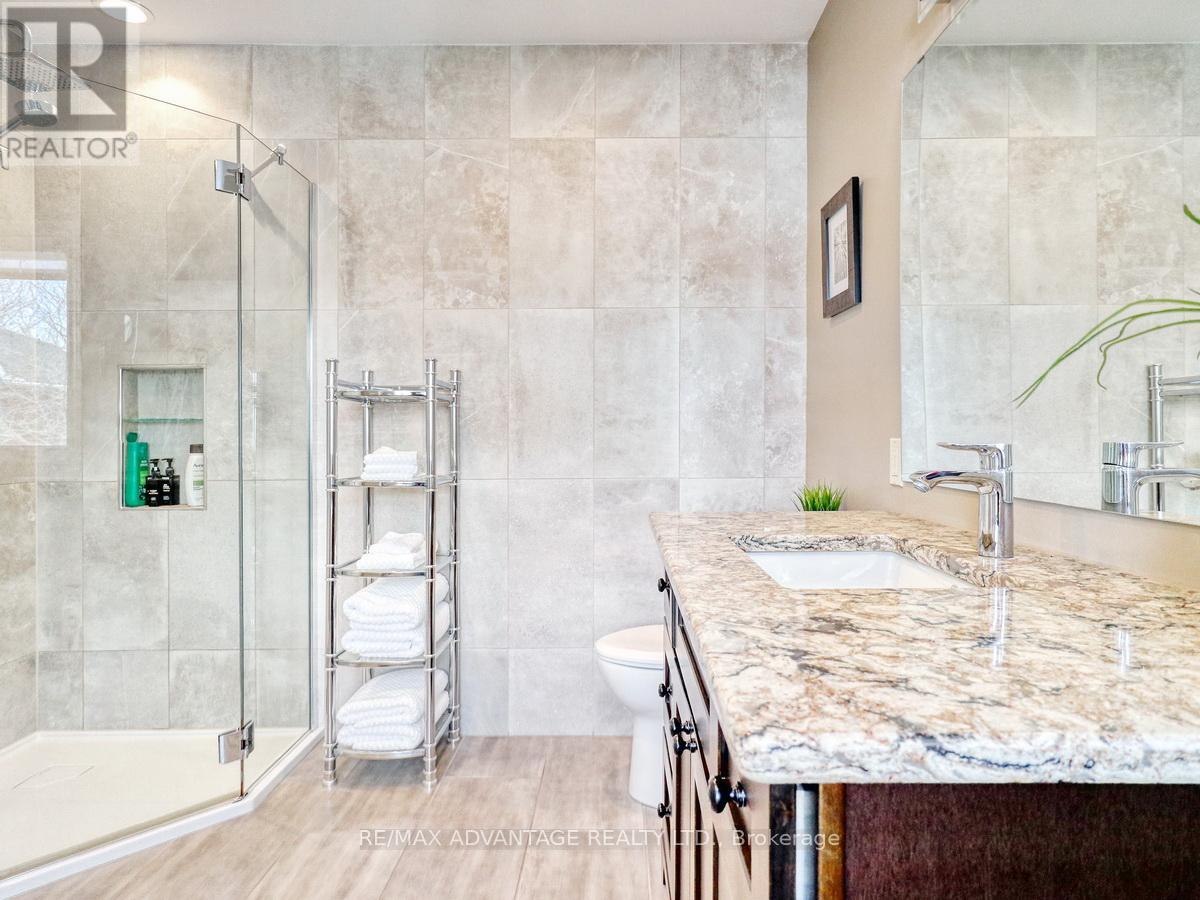 6 Green Hedge Lane, London North, Ontario  N6H 4Z5 - Photo 27 - X12801140