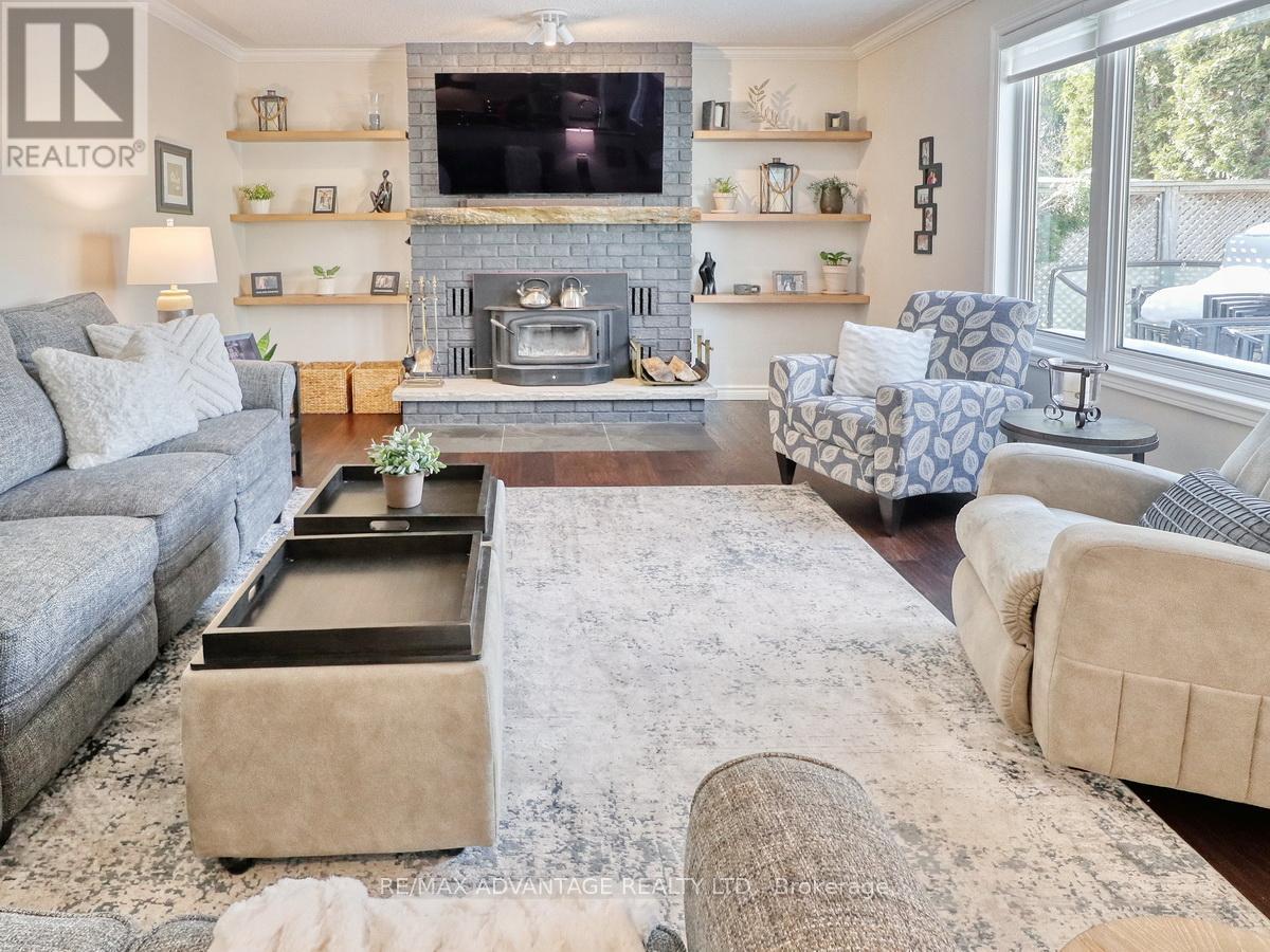 6 Green Hedge Lane, London North, Ontario  N6H 4Z5 - Photo 6 - X12801140