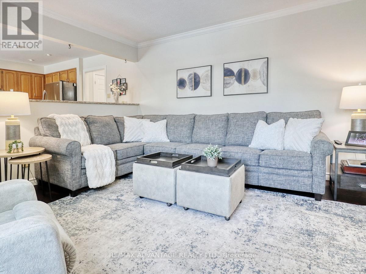 6 Green Hedge Lane, London North, Ontario  N6H 4Z5 - Photo 7 - X12801140