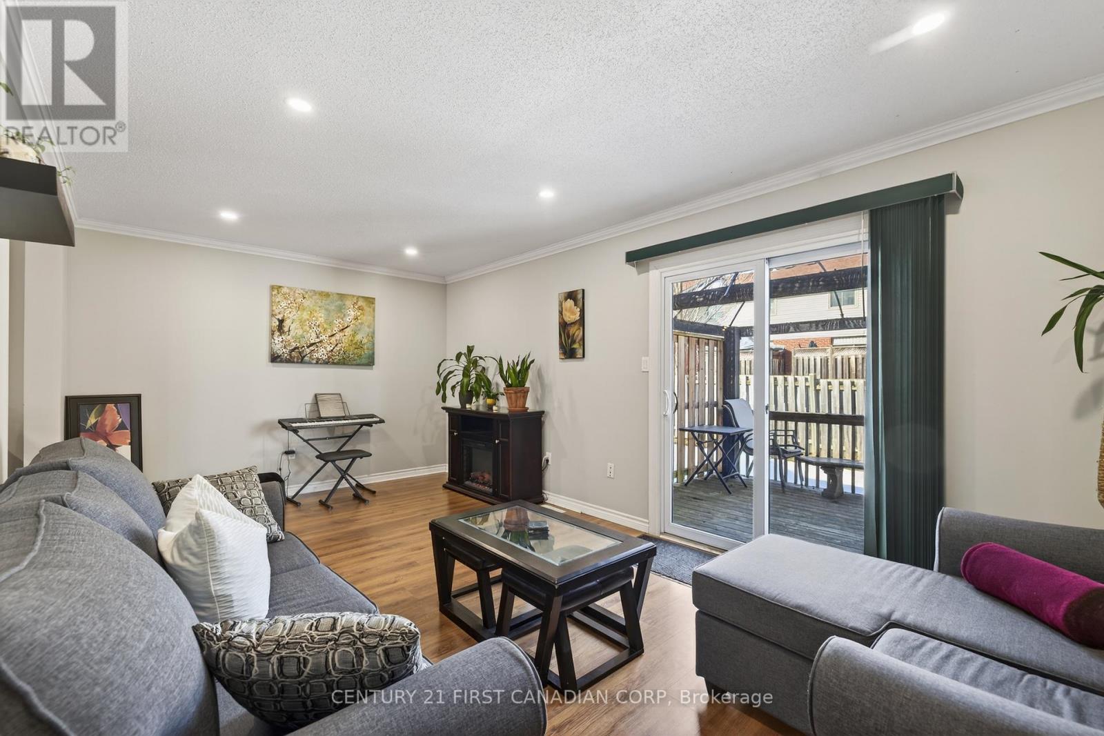 44 - 217 Martinet Avenue, London East, Ontario  N5V 4P5 - Photo 12 - X12801216