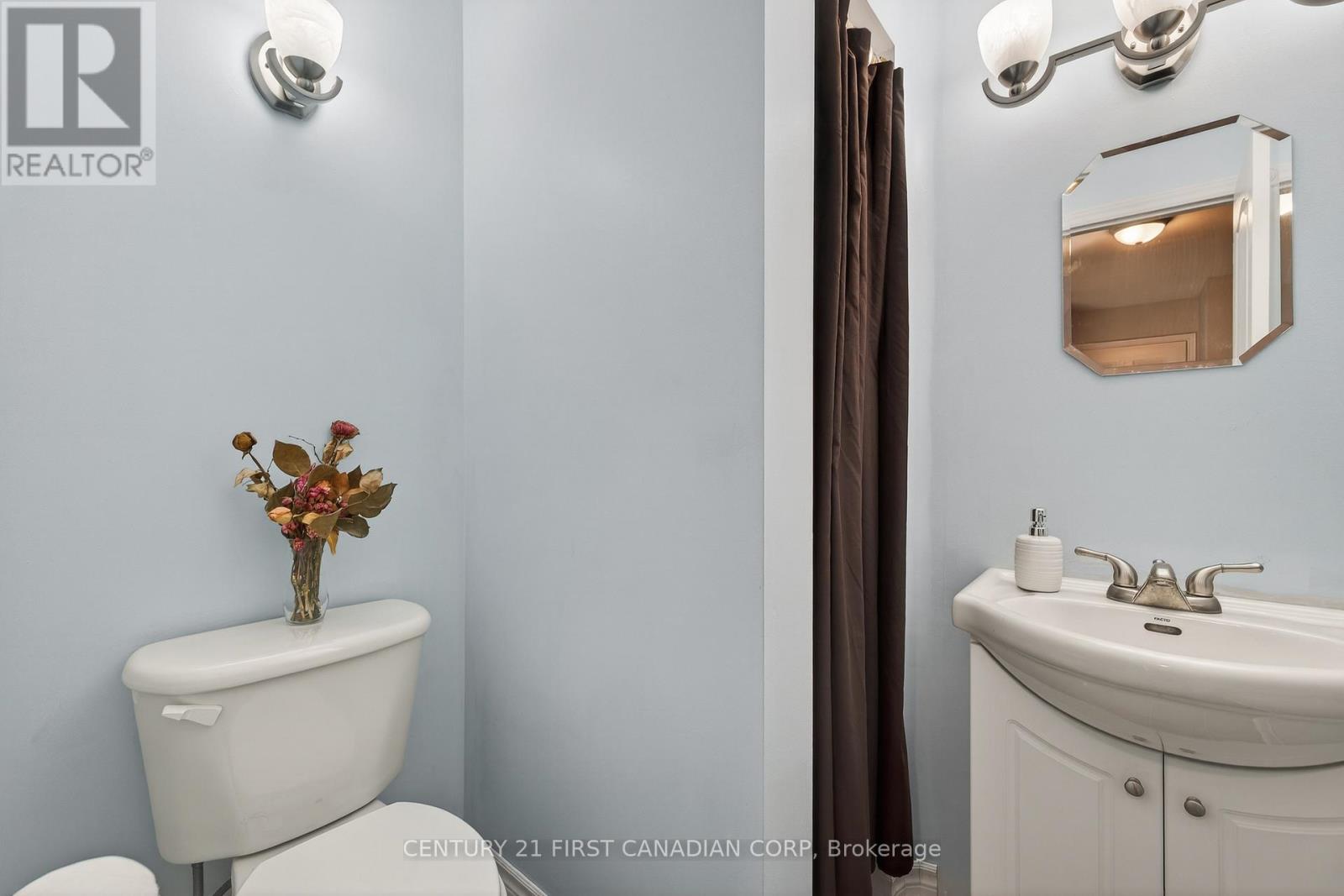 44 - 217 Martinet Avenue, London East, Ontario  N5V 4P5 - Photo 15 - X12801216