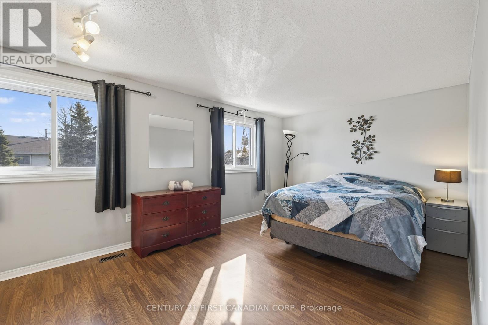 44 - 217 Martinet Avenue, London East, Ontario  N5V 4P5 - Photo 17 - X12801216