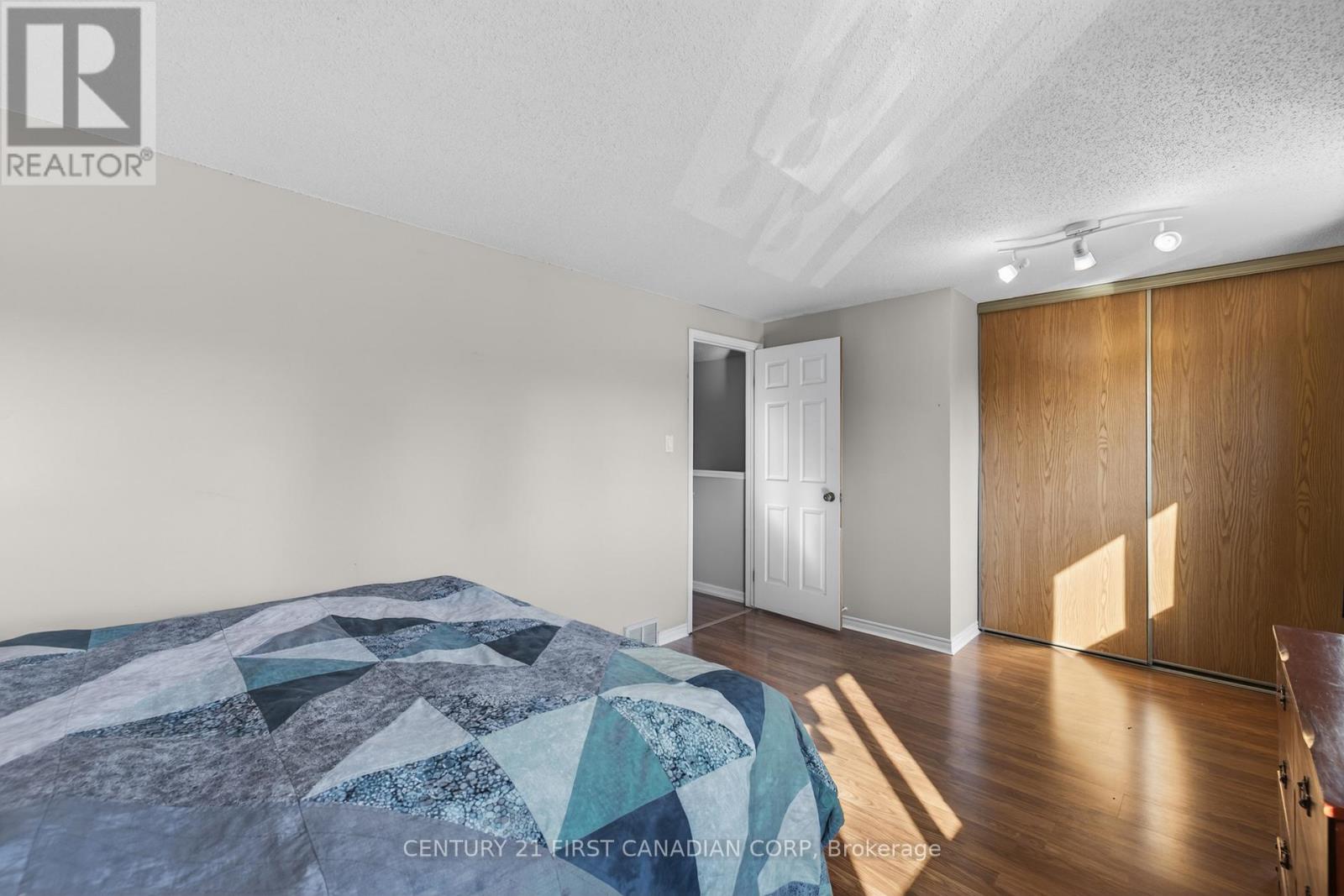 44 - 217 Martinet Avenue, London East, Ontario  N5V 4P5 - Photo 19 - X12801216