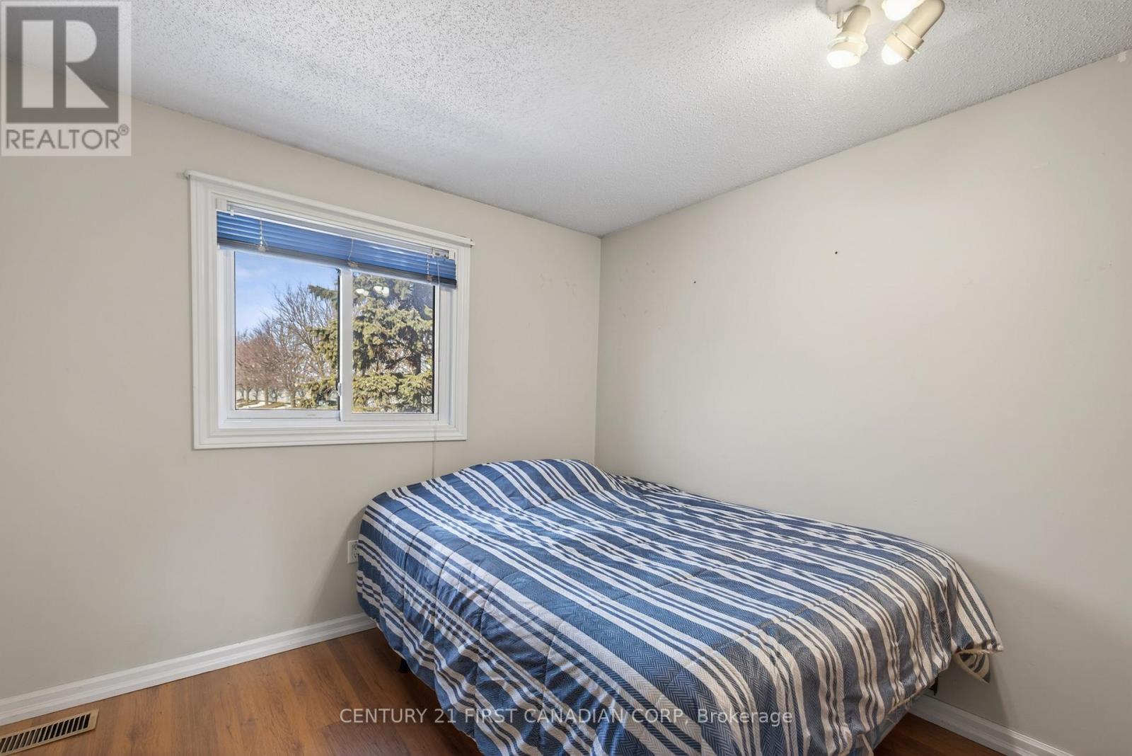 44 - 217 Martinet Avenue, London East, Ontario  N5V 4P5 - Photo 20 - X12801216