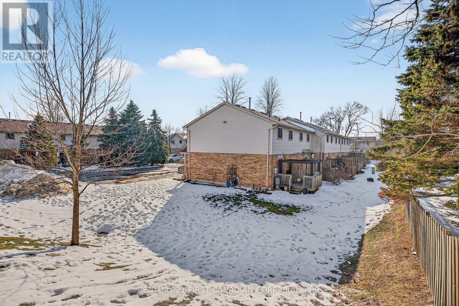 44 - 217 Martinet Avenue, London East, Ontario  N5V 4P5 - Photo 34 - X12801216