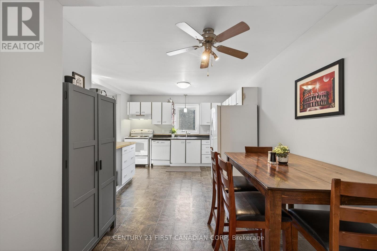 44 - 217 Martinet Avenue, London East, Ontario  N5V 4P5 - Photo 7 - X12801216