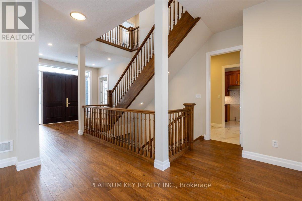 7 Edgeview Crescent, Middlesex Centre, Ontario  N0L 1R0 - Photo 4 - X12801312