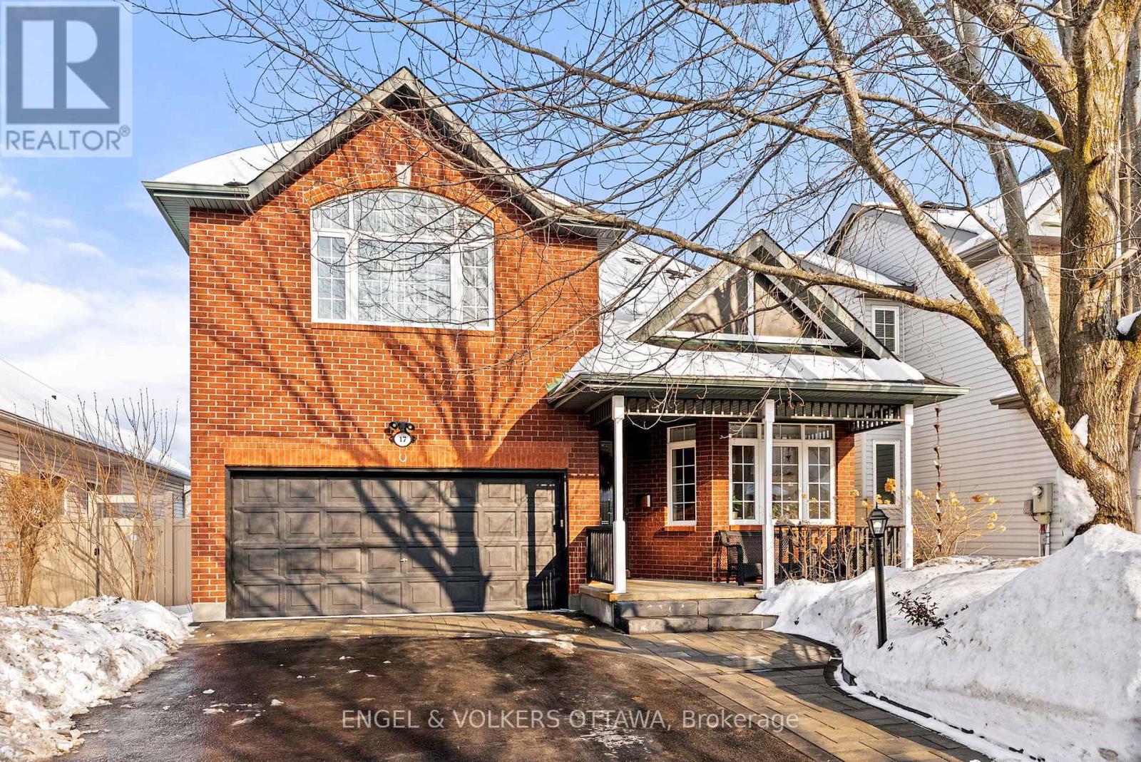 17 COLINDALE AVENUE, Ottawa, Ontario