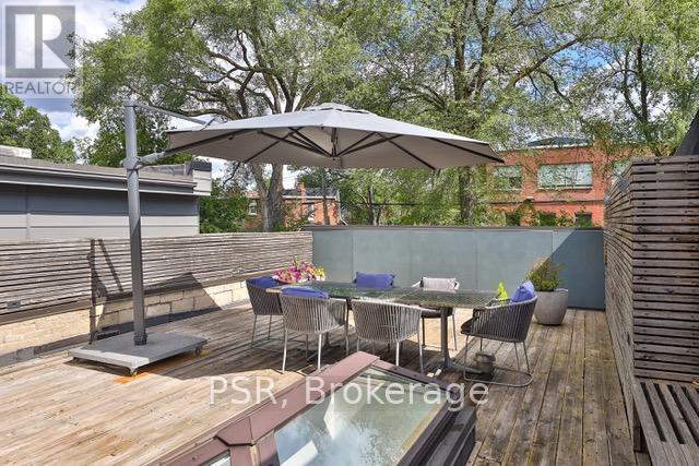 Upper - 2068 Dundas Street W, Toronto, Ontario  M6R 1W8 - Photo 40 - W12773828