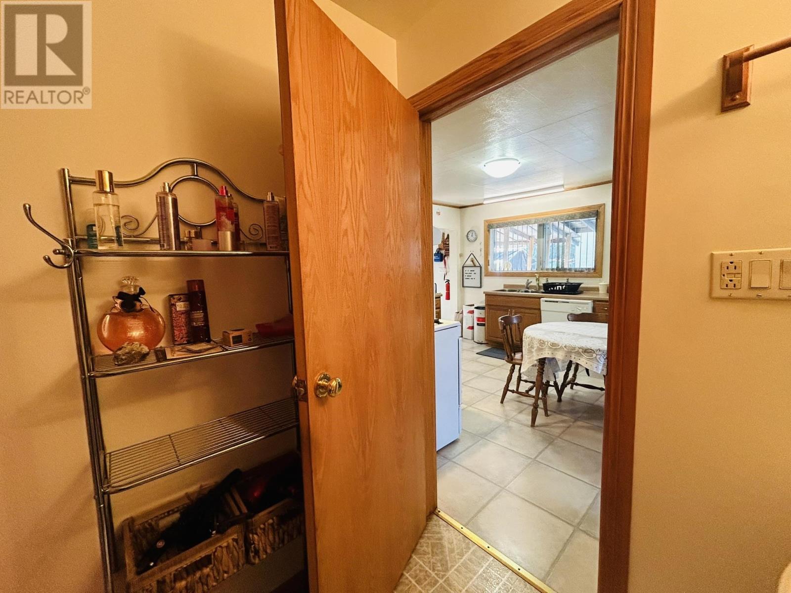 123 Burns St, Atikokan, Ontario  P0T 1C0 - Photo 17 - TB2600256