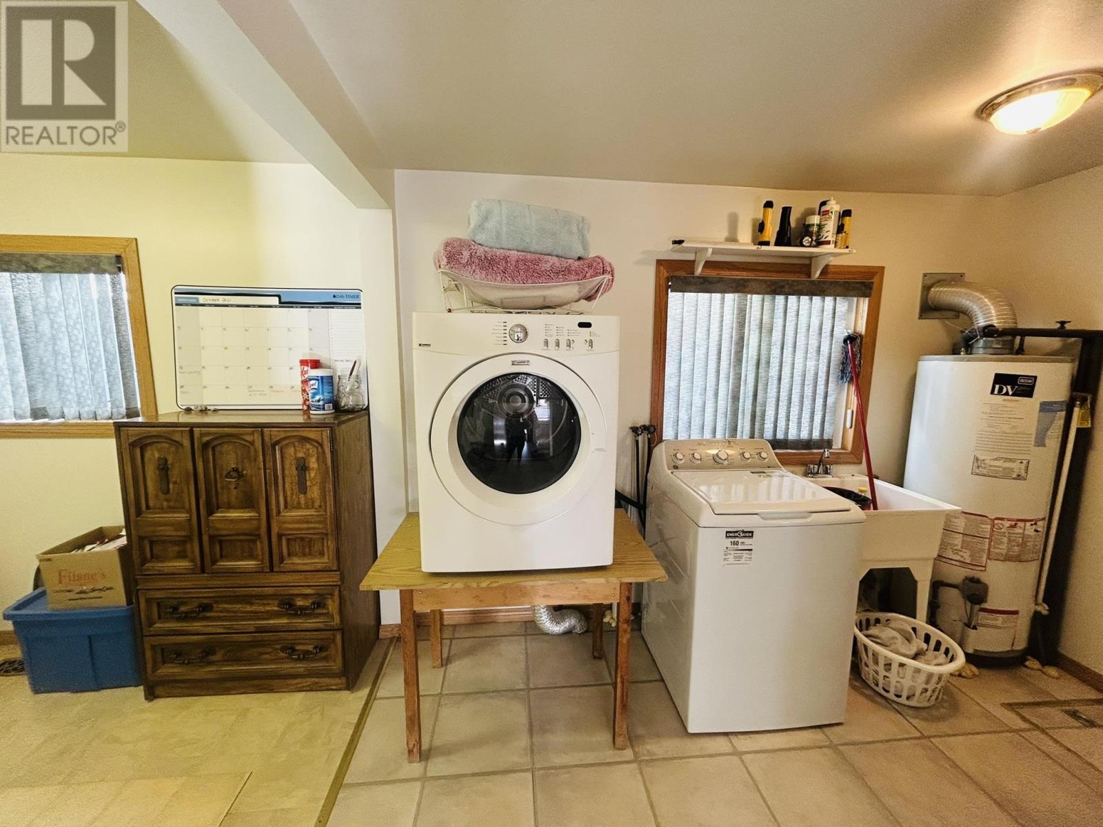 123 Burns St, Atikokan, Ontario  P0T 1C0 - Photo 20 - TB2600256