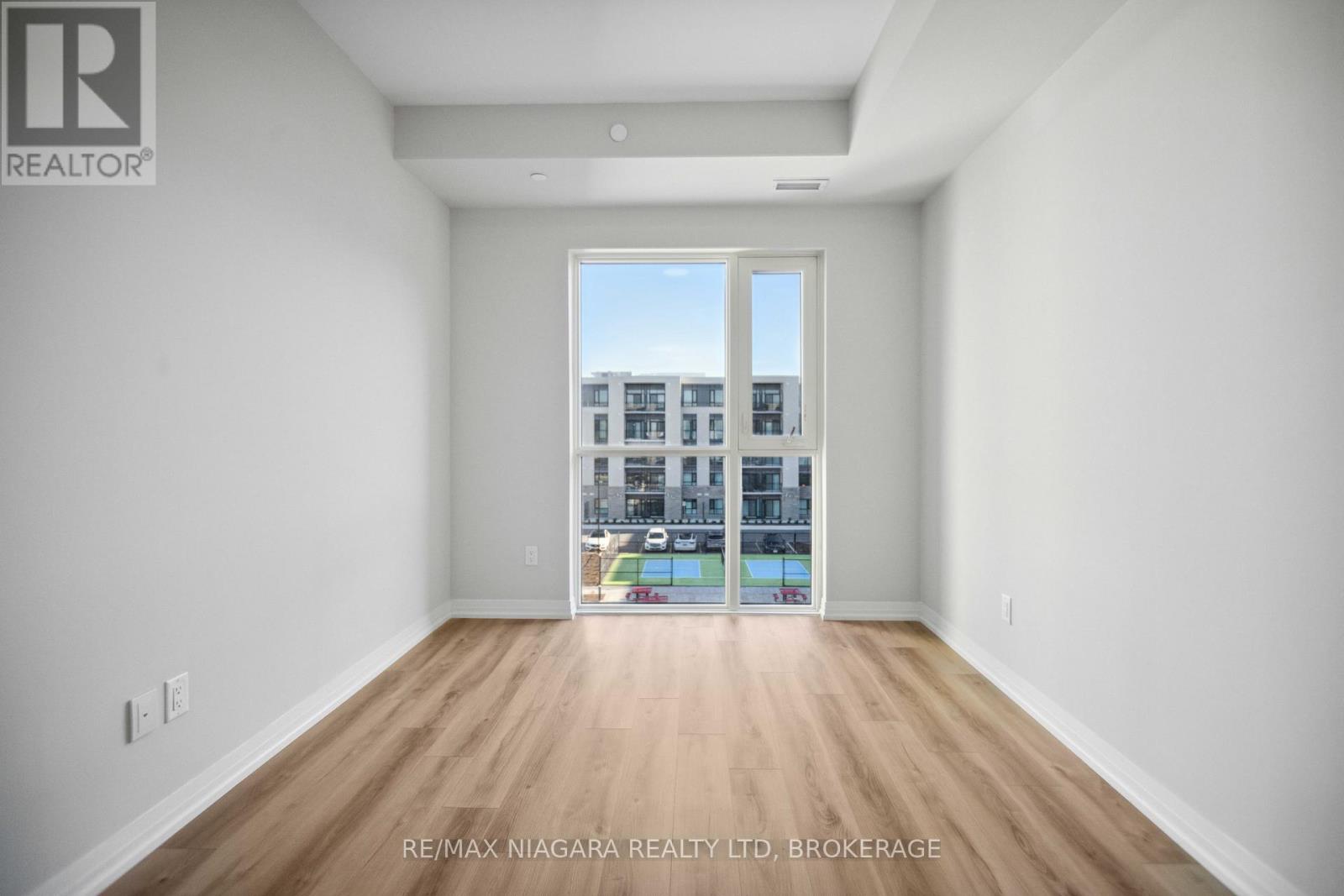 443 - 50 Herrick Avenue, St. Catharines, Ontario  L2P 2S4 - Photo 11 - X12801040