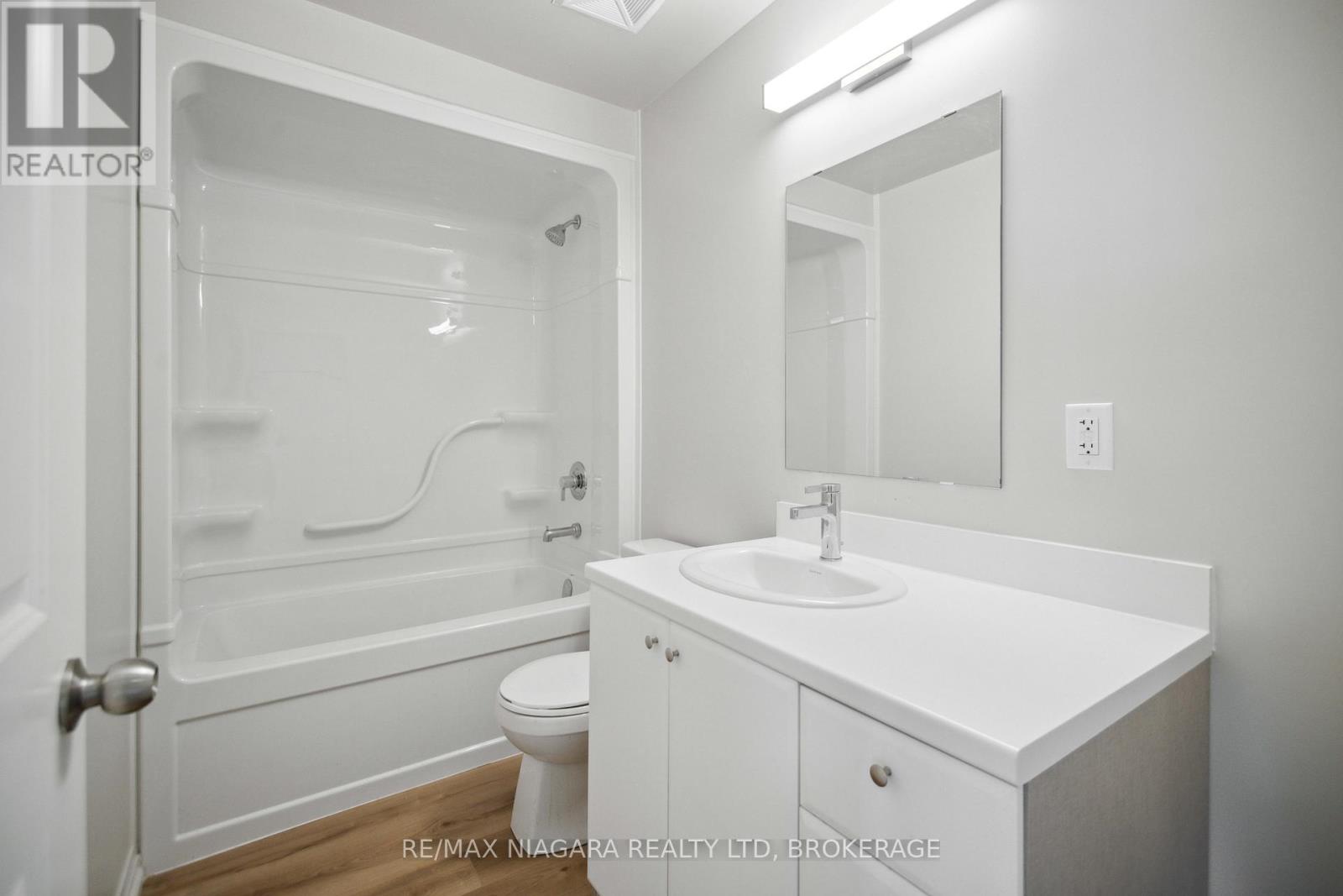 443 - 50 Herrick Avenue, St. Catharines, Ontario  L2P 2S4 - Photo 15 - X12801040