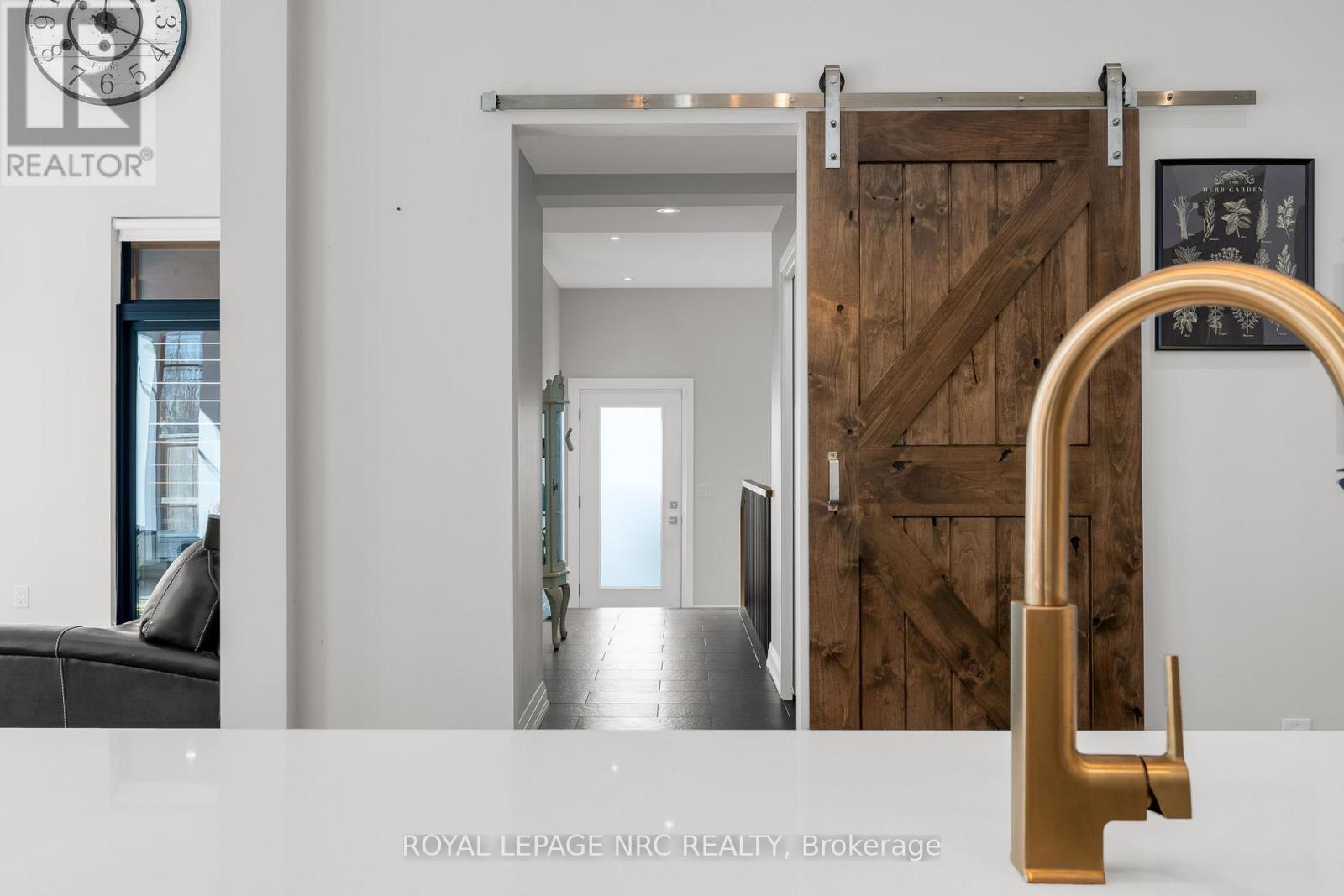 8 Hilda Street, Welland, Ontario  L3C 0H3 - Photo 18 - X12801124