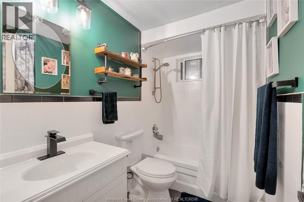 10260 Caledon Court, Windsor, Ontario N8R 1C6 - Photo 9 - 26003539