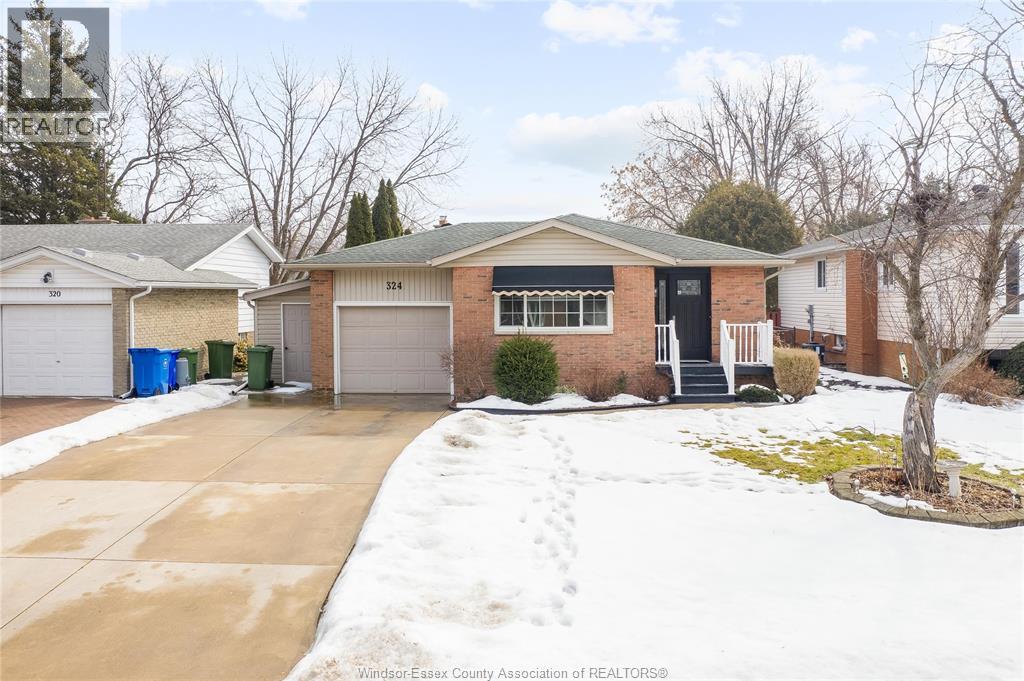324 Kelly, Essex, Ontario  N8M 1V3 - Photo 1 - 26003348