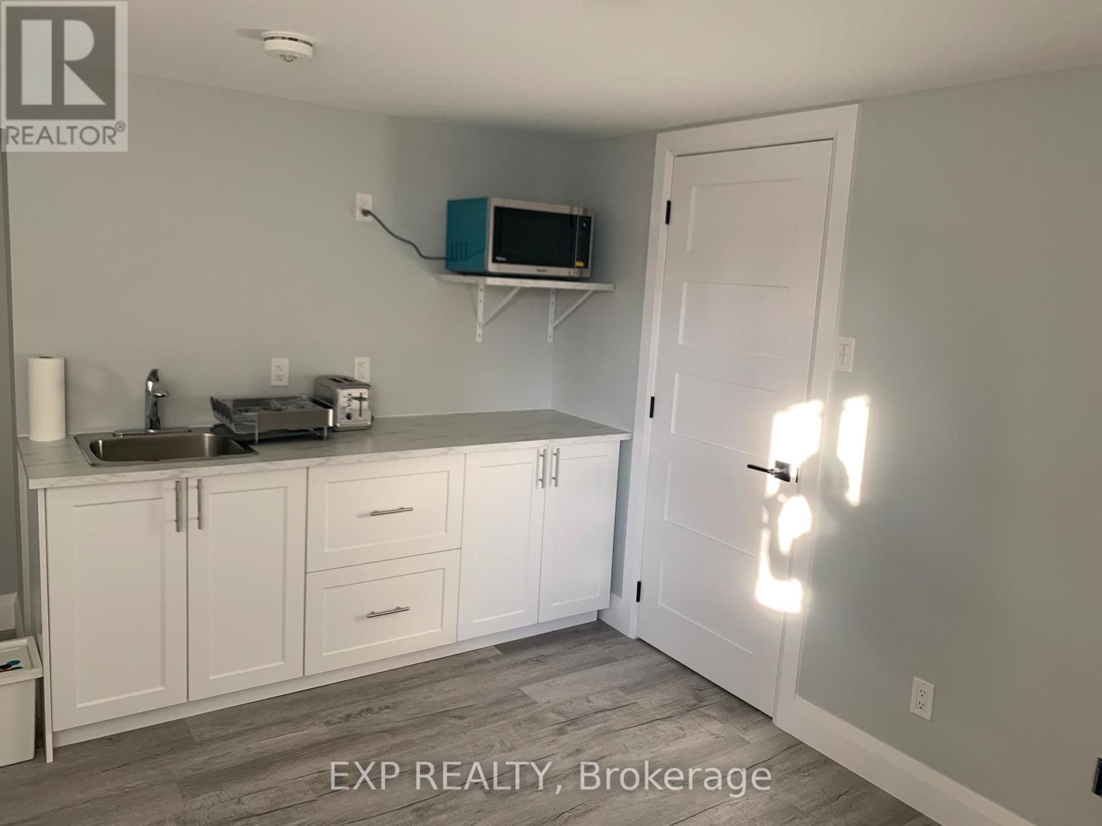 1554 Baseline Road, Ottawa, Ontario  K2C 0B3 - Photo 24 - X12495026