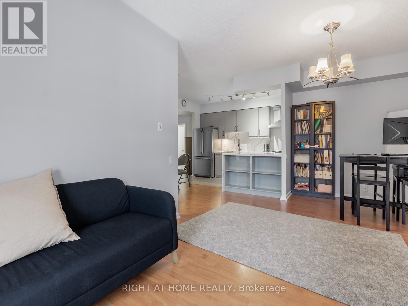 201 - 30 Canterbury Place, Toronto, Ontario  M2N 0B9 - Photo 15 - C12801054