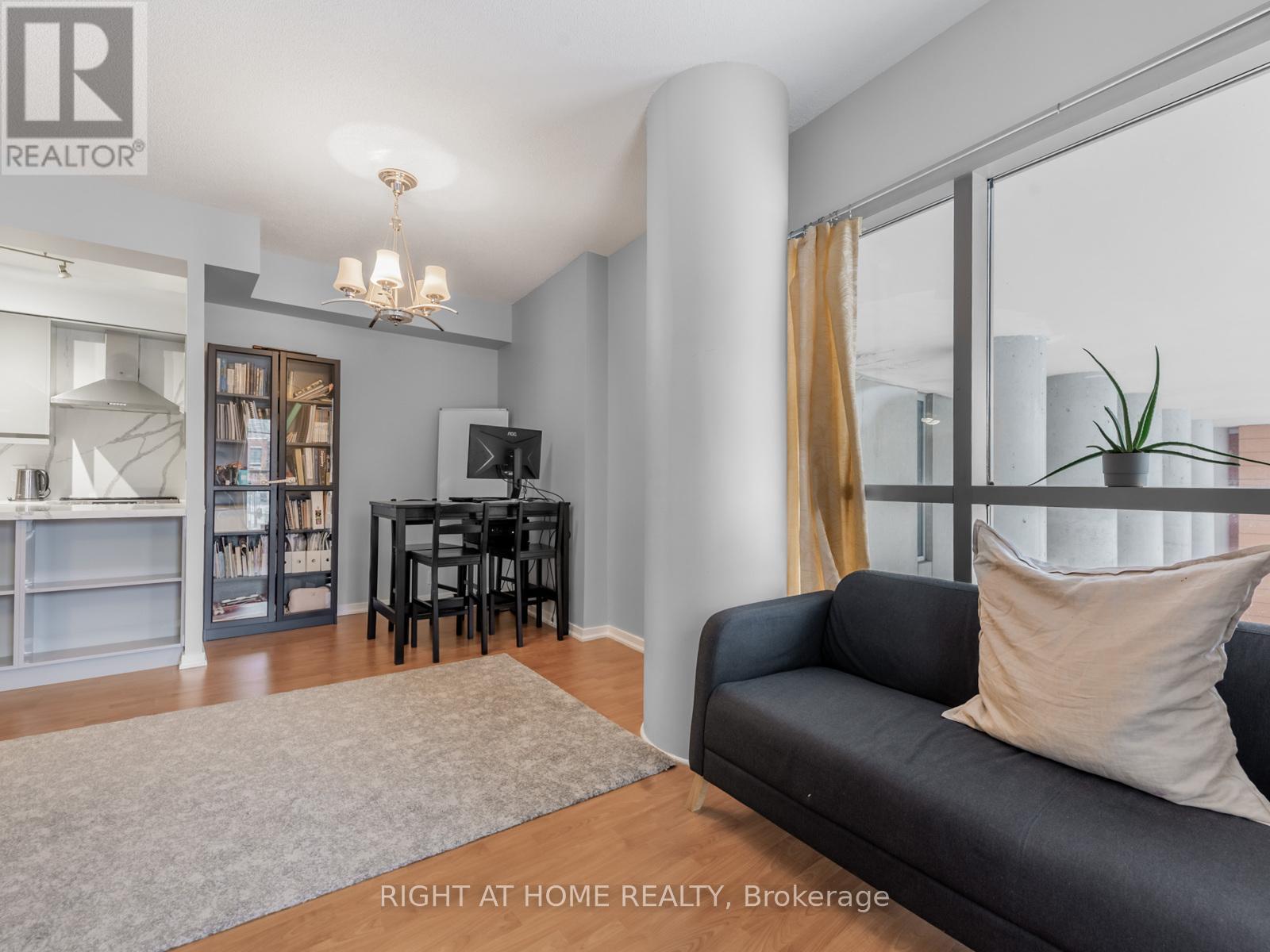 201 - 30 Canterbury Place, Toronto, Ontario  M2N 0B9 - Photo 16 - C12801054