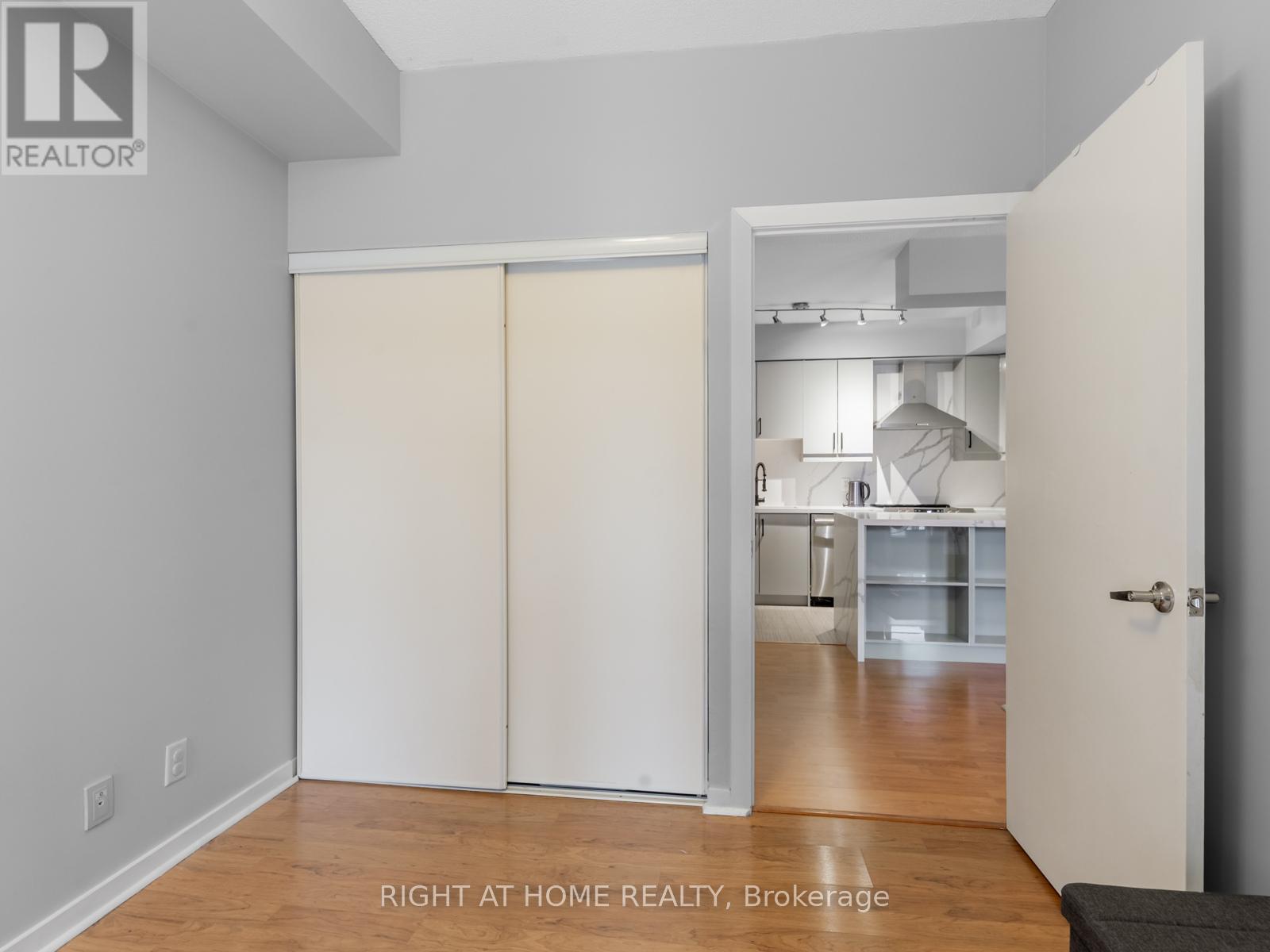 201 - 30 Canterbury Place, Toronto, Ontario  M2N 0B9 - Photo 19 - C12801054