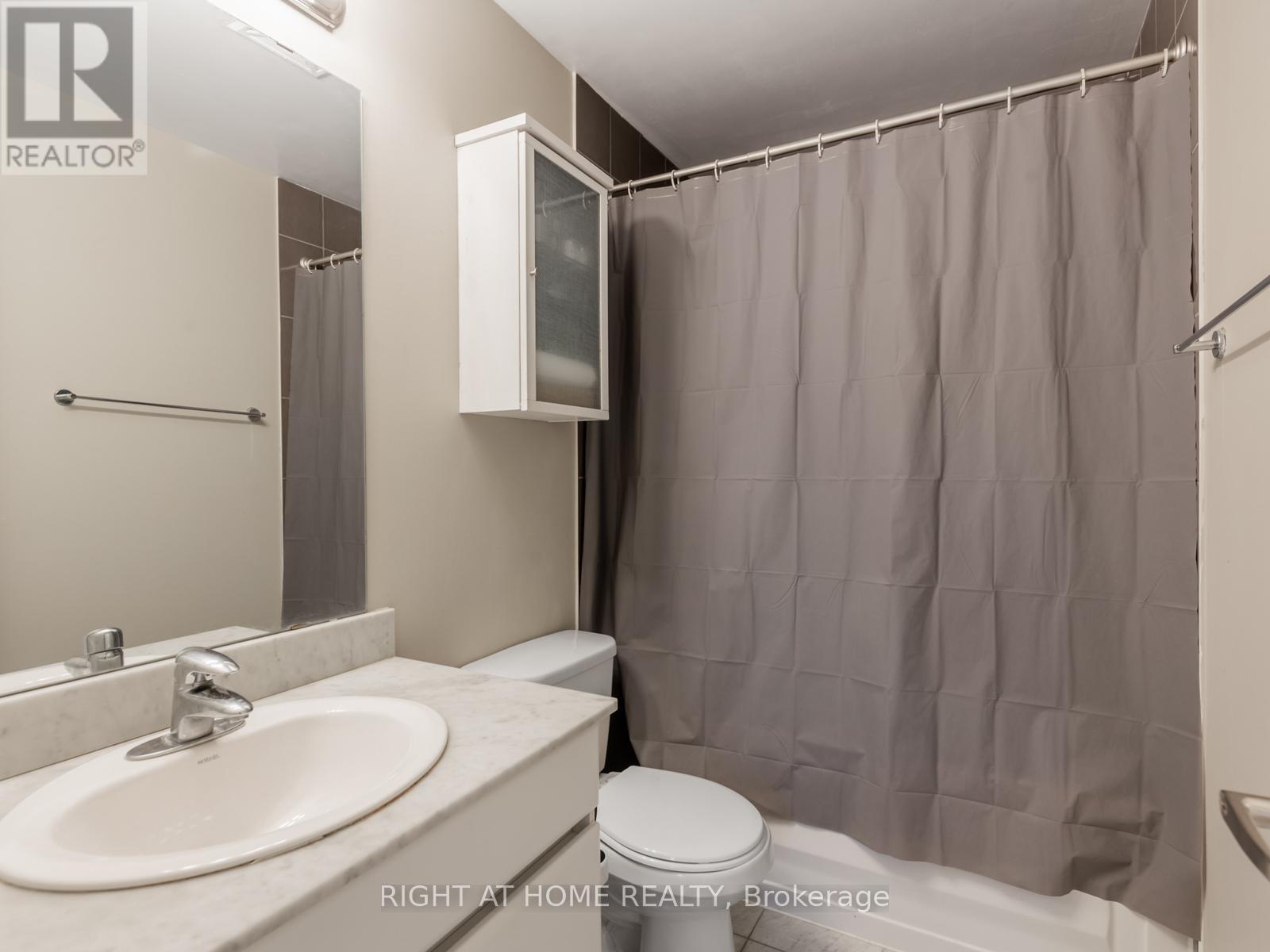 201 - 30 Canterbury Place, Toronto, Ontario  M2N 0B9 - Photo 25 - C12801054