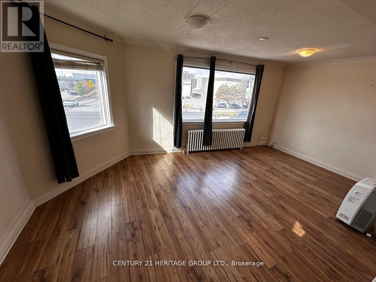 6303 YONGE STREET, Toronto, Ontario