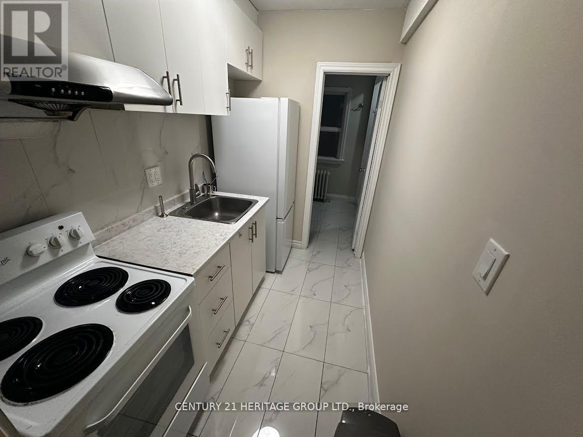 6303 Yonge Street, Toronto, Ontario  M2M 3X7 - Photo 11 - C12801058