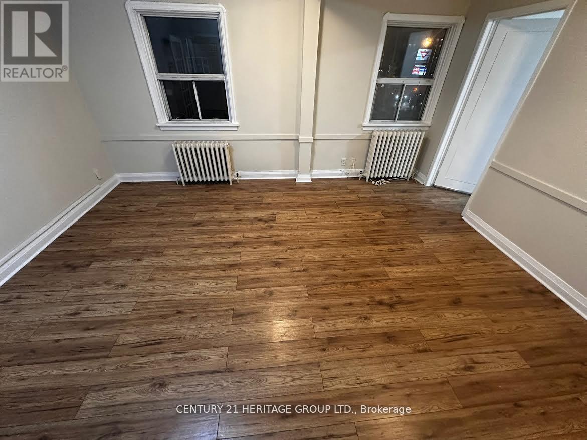 6303 Yonge Street, Toronto, Ontario  M2M 3X7 - Photo 3 - C12801058