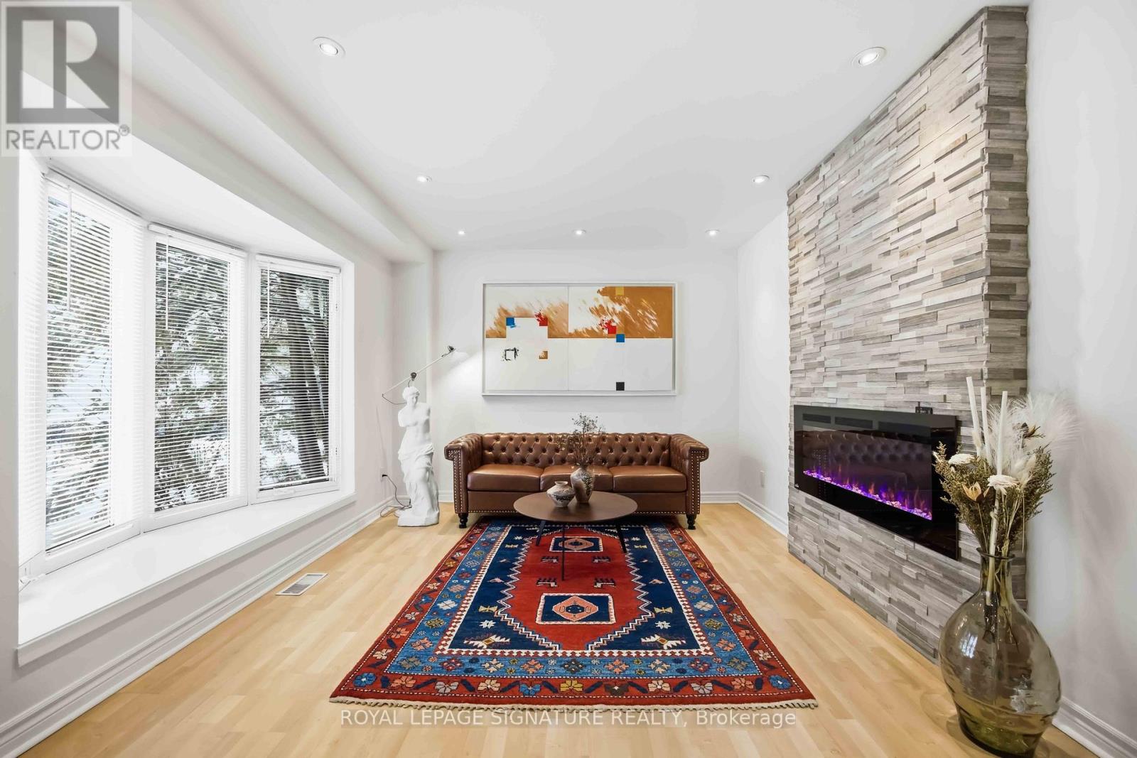 104 Marbury Crescent, Toronto, Ontario  M3A 2G4 - Photo 3 - C12801074