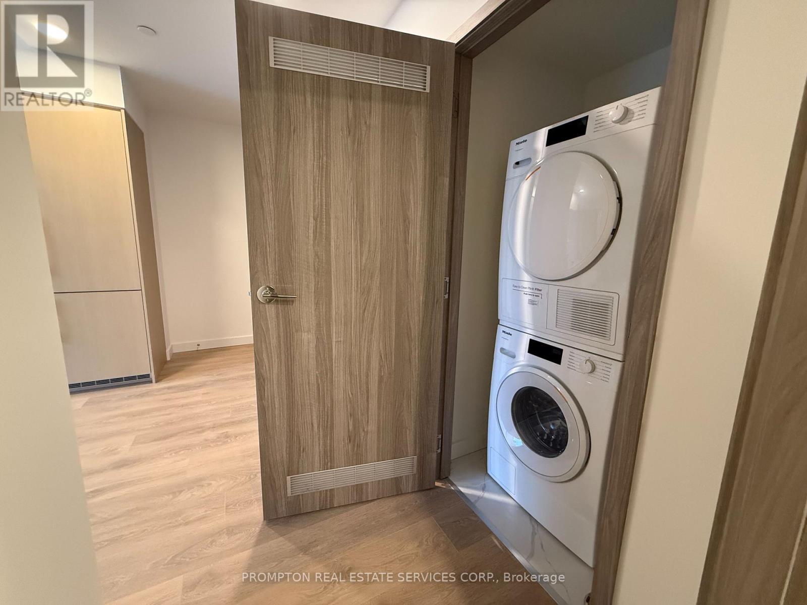 3512 - 3 Concord Cityplace Way, Toronto (Waterfront Communities), Ontario  M5V 0X4 - Photo 12 - C12801092