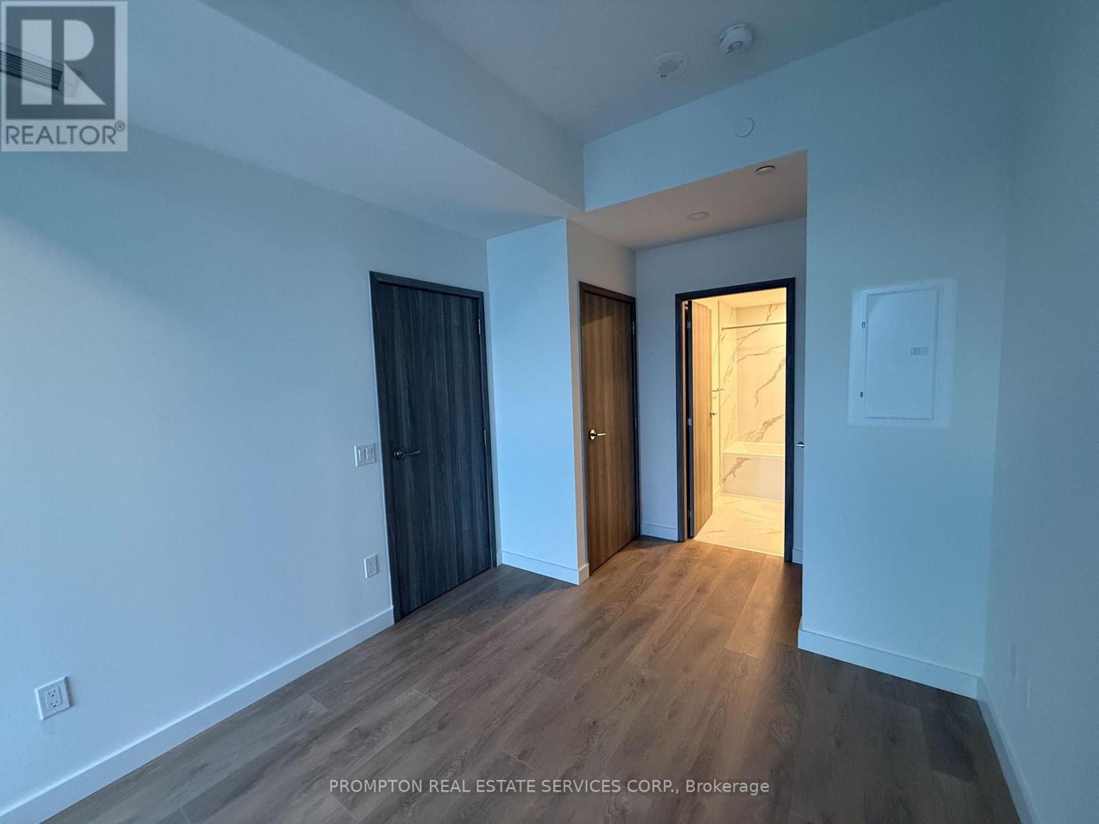 3512 - 3 Concord Cityplace Way, Toronto (Waterfront Communities), Ontario  M5V 0X4 - Photo 7 - C12801092